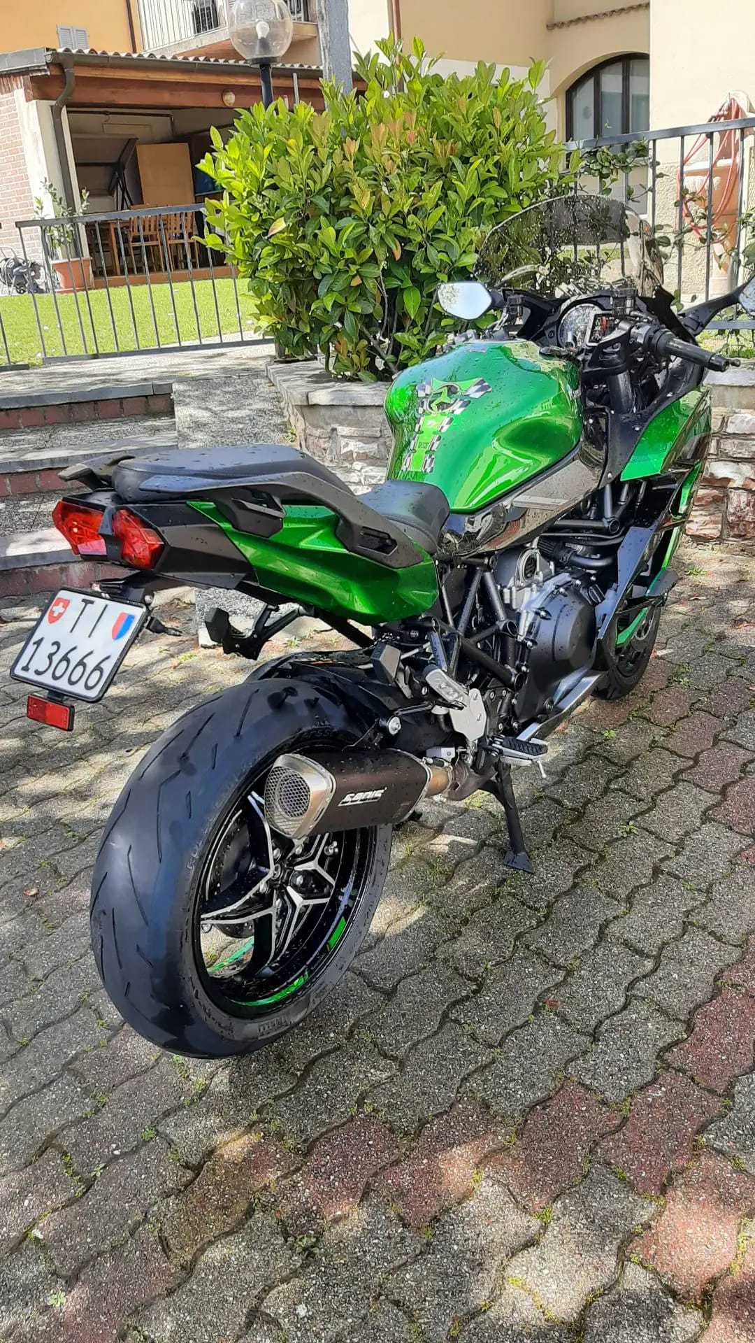KAWASAKI Ninja H2 SX SE ABS-image-4