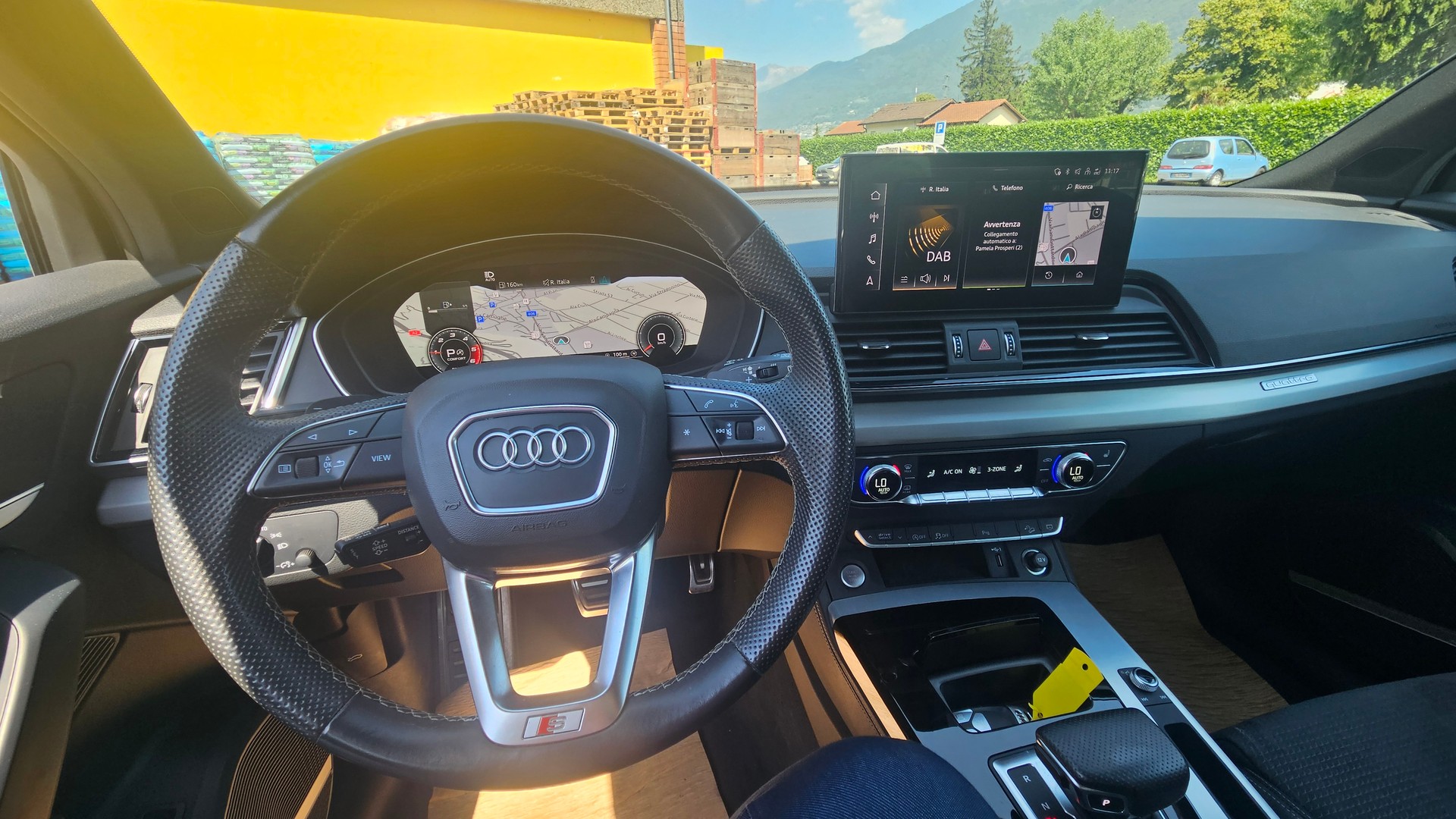 AUDI Q5 40 TDI S-line quattro S-tronic-image-5