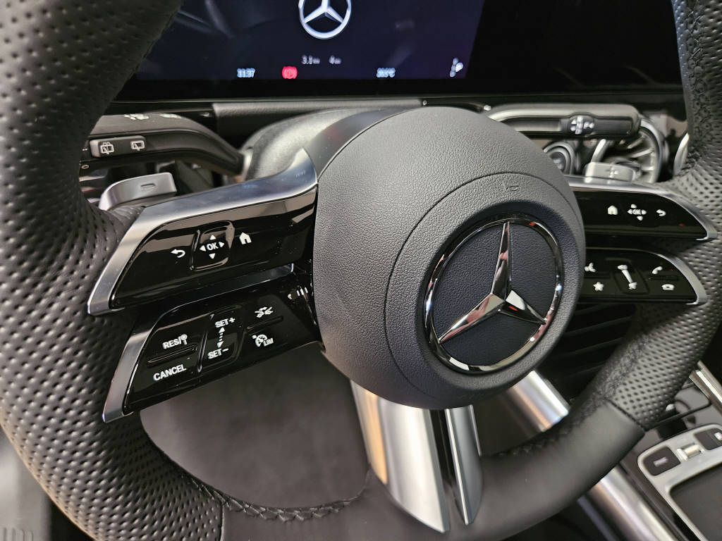 MERCEDES-BENZ GLA 220 4Matic AMG Line Special Edition-image-8
