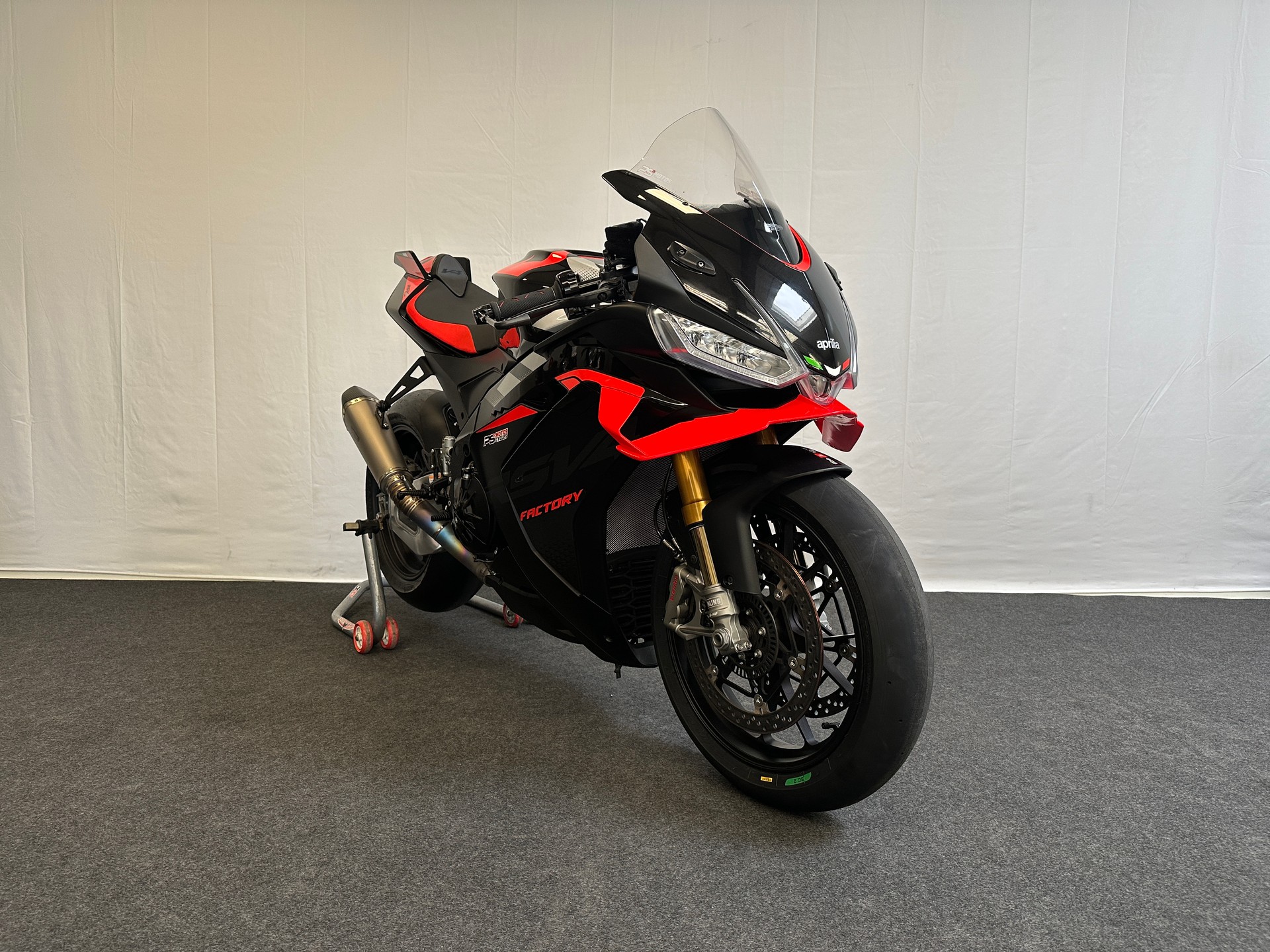APRILIA RSV4 1100 E5+ Factory-image-3