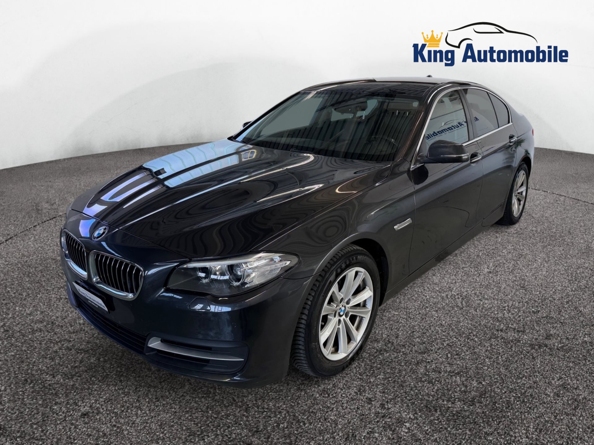 BMW 520d Steptronic | MFK 09.2025 | Leder | Navi | Sitz-Heizung-showroom-element-1