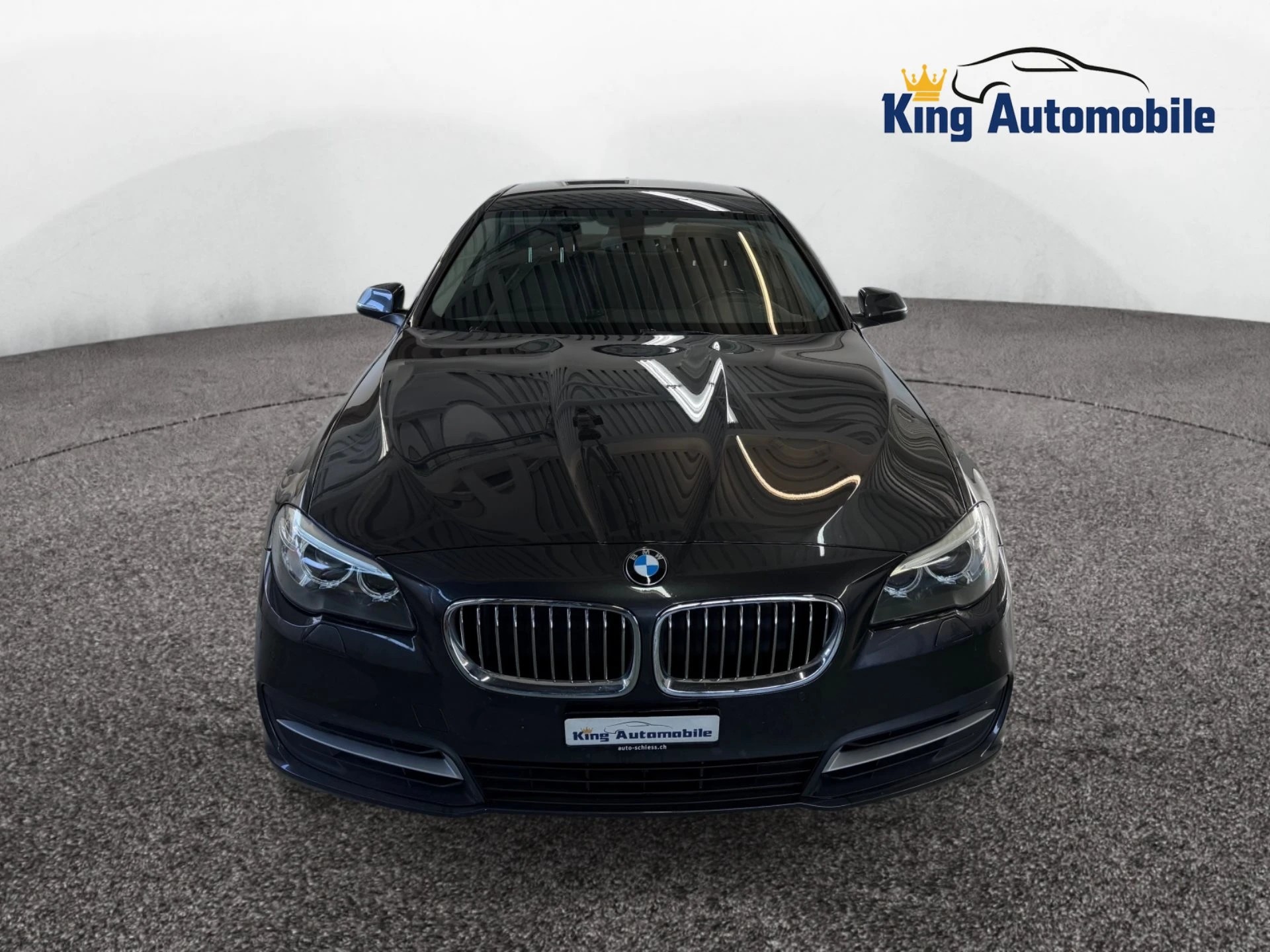 BMW 520d Steptronic | MFK 09.2025 | Leder | Navi | Sitz-Heizung-showroom-element-2