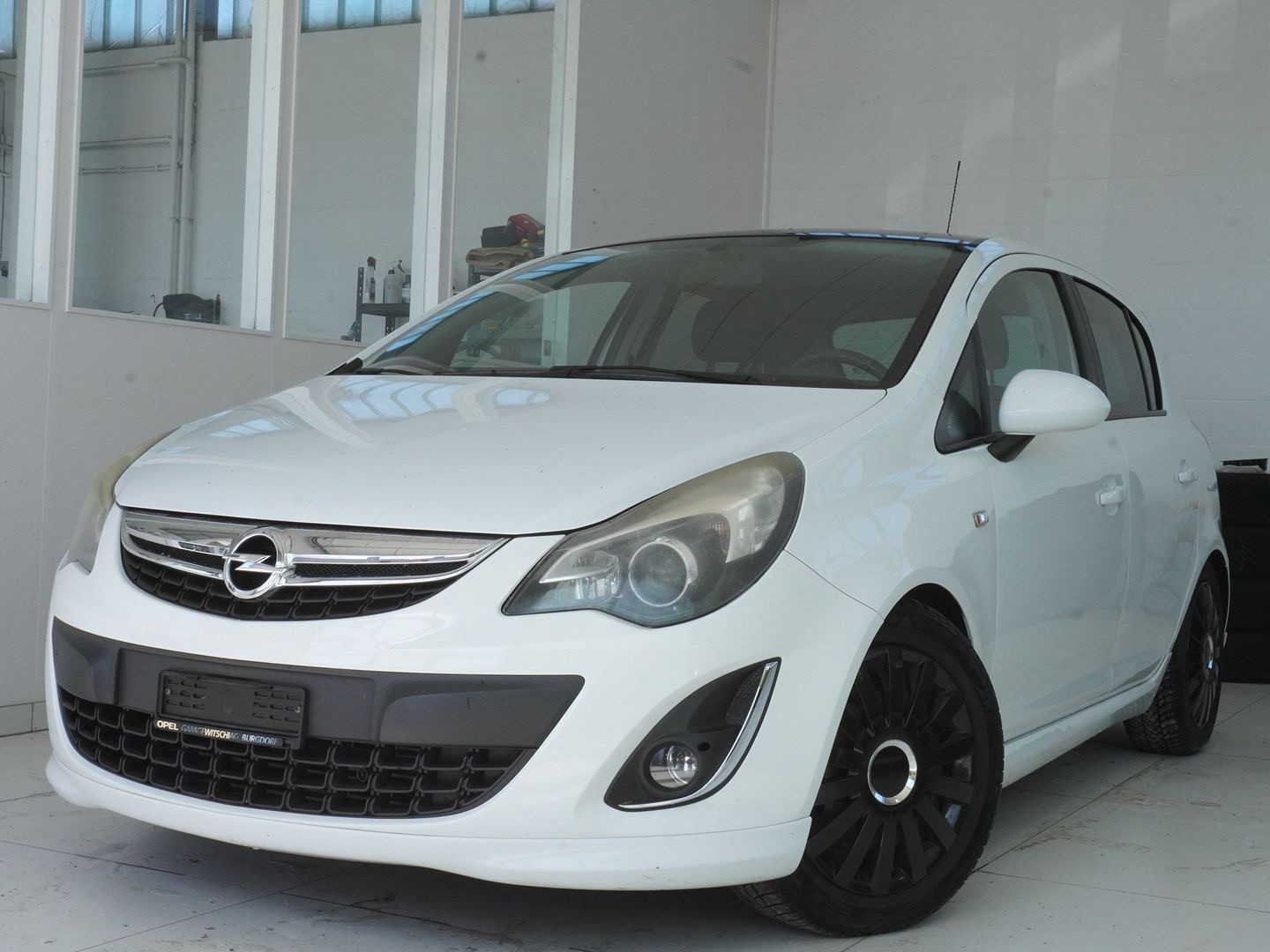 OPEL Corsa 1.6 Turbo Color Edition