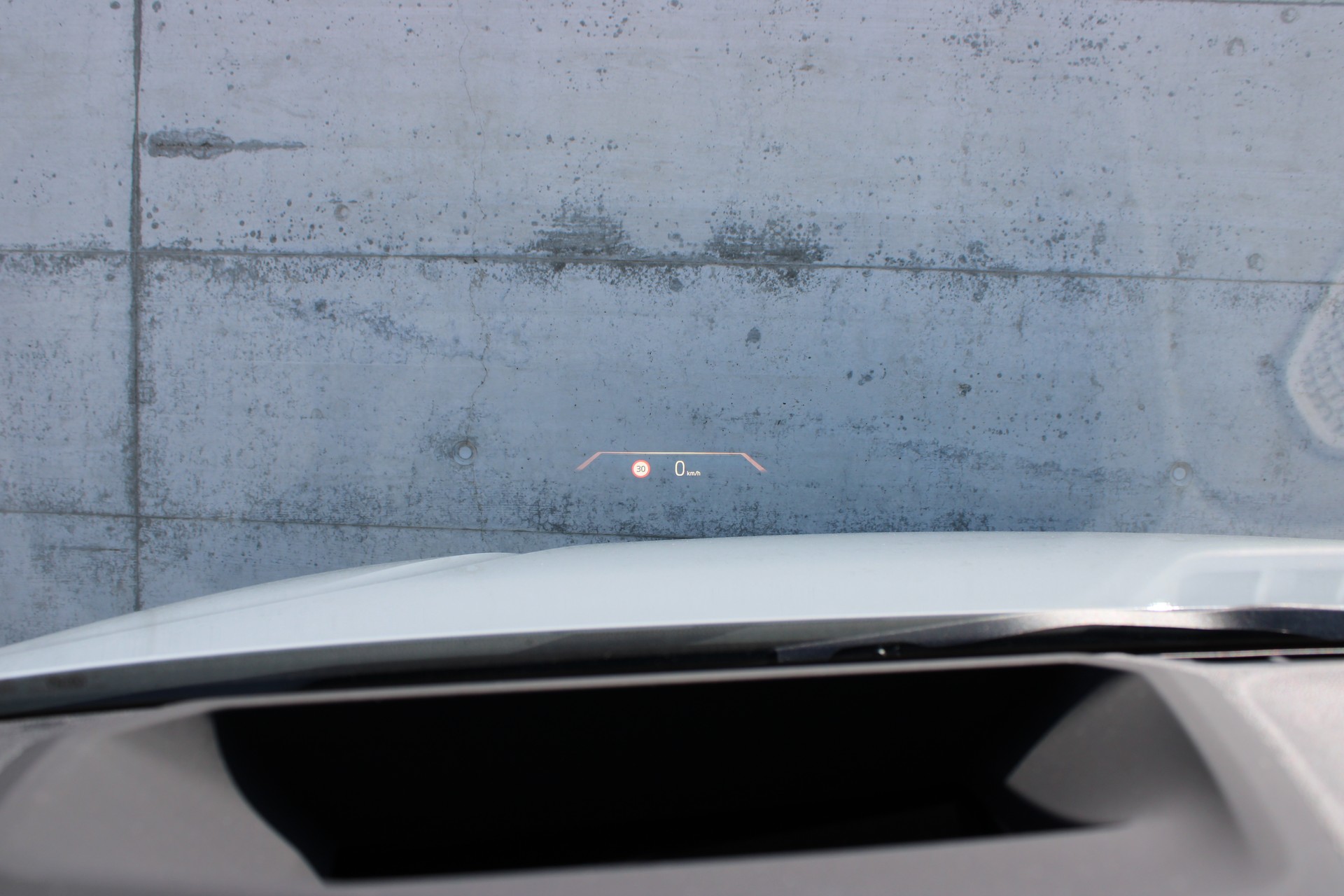 BMW i4 xDrive 40 M Sport Pro-image-17