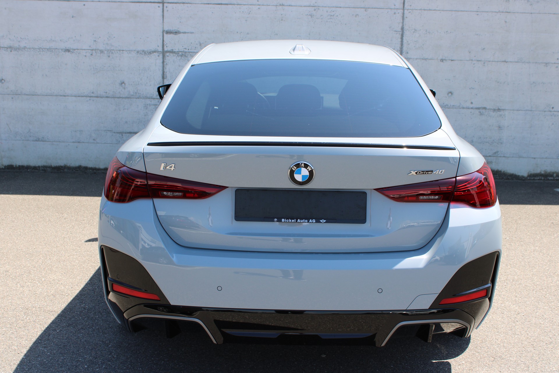 BMW i4 xDrive 40 M Sport Pro-image-4