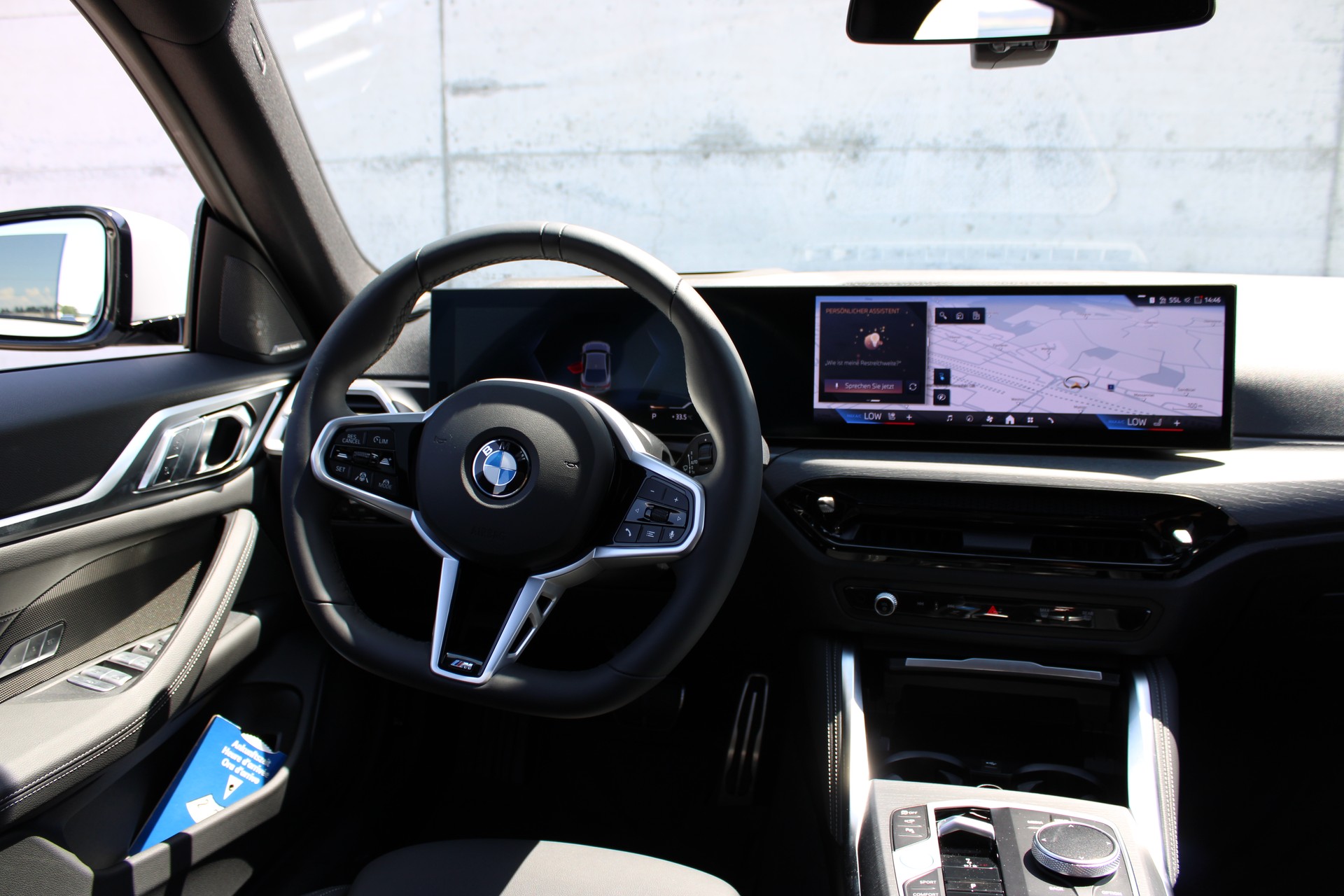 BMW i4 xDrive 40 M Sport Pro-image-13