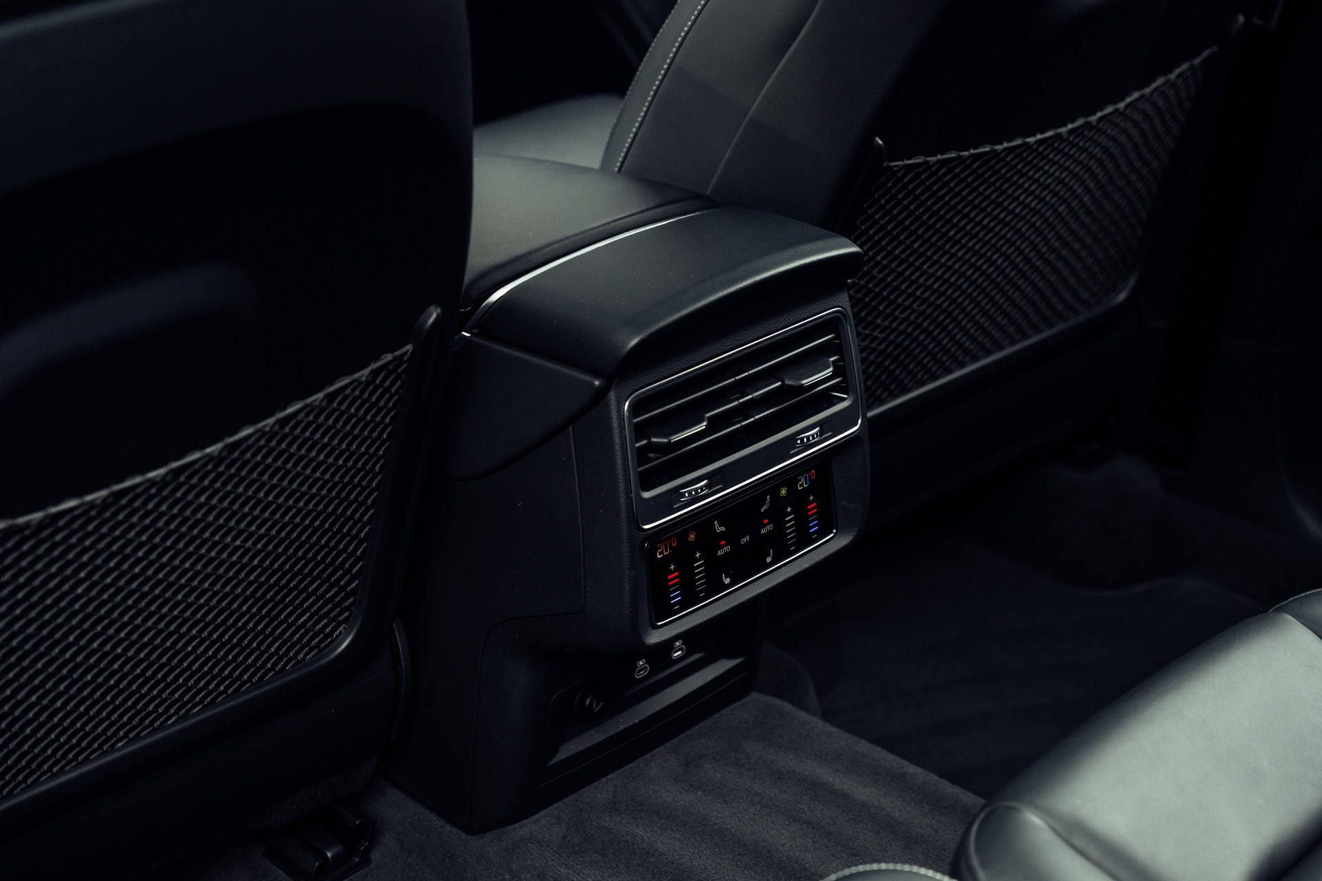 AUDI SQ7 TFSI quattro tiptronic Daytonagrau-image-14