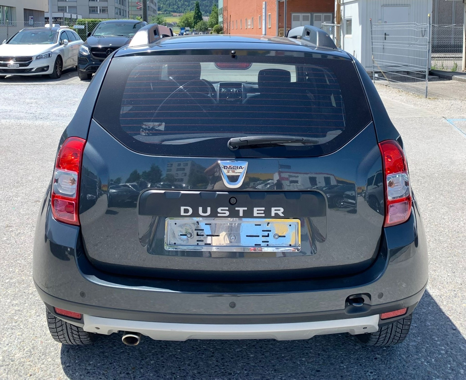 DACIA Duster 1.5 dCi Unlimited 4x2 EDC Automat (Klimatronik * Alufelgen * Sensoren mit Kamera * Leder * Navigation * BO6)-image-1