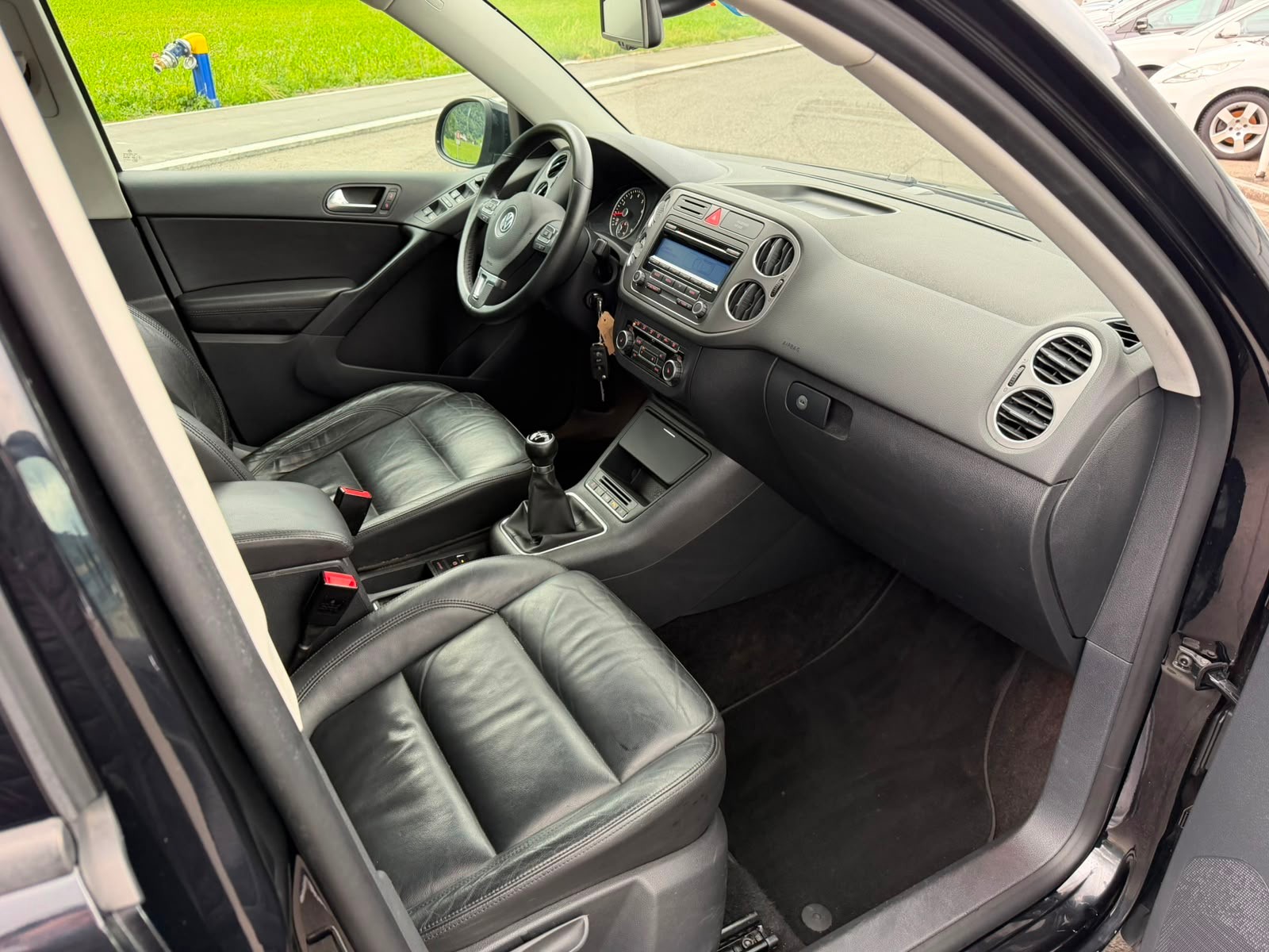 VW Tiguan 1.4 TSI BlueMotion Value 4x2-image-5