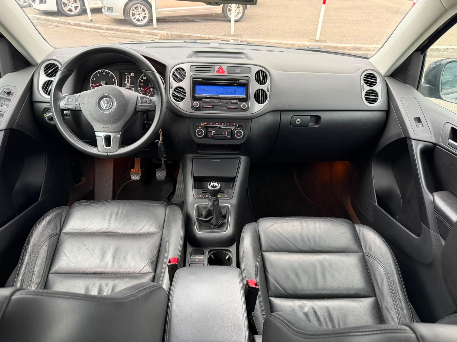 VW Tiguan 1.4 TSI BlueMotion Value 4x2-image-6