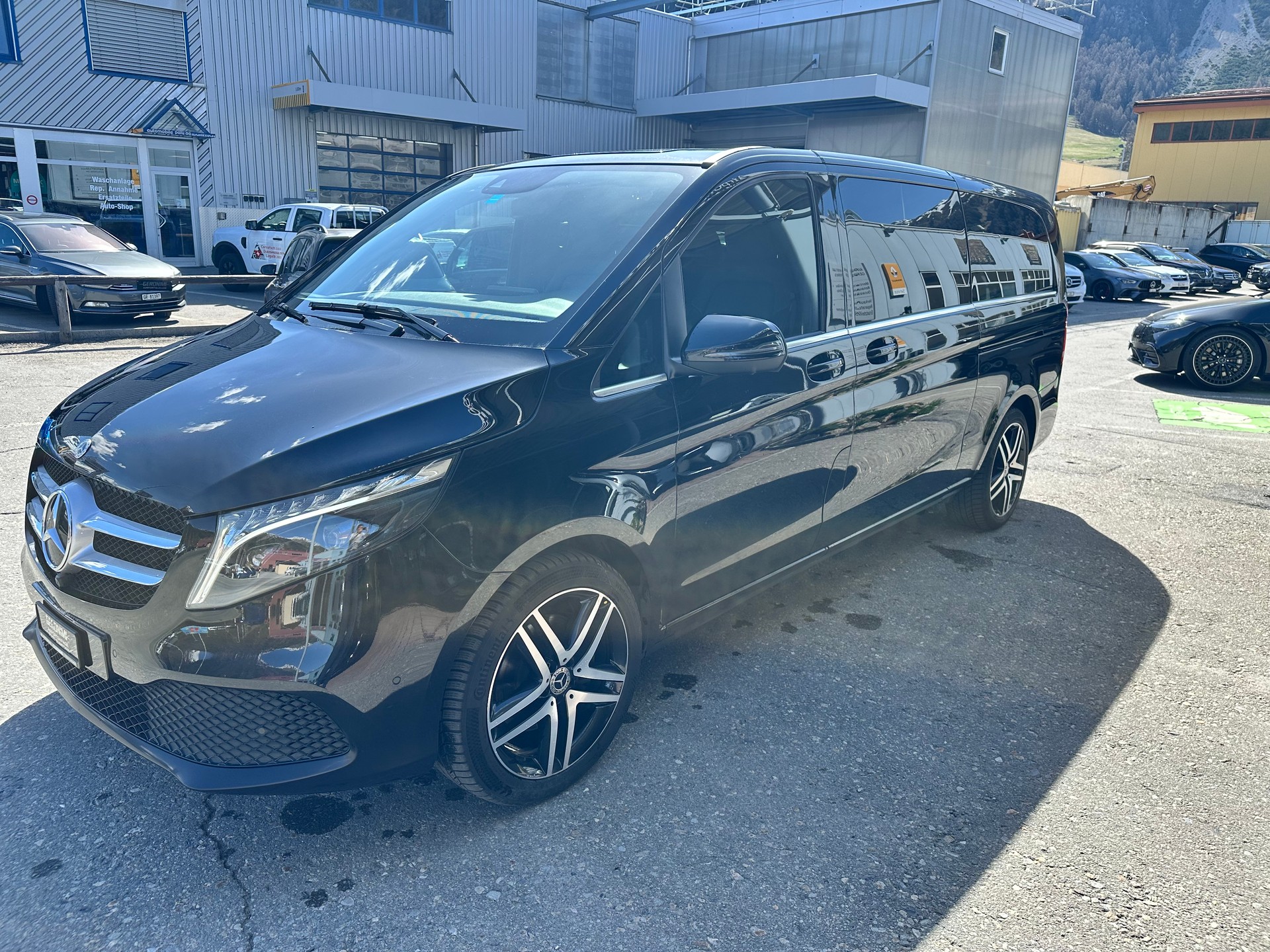 MERCEDES-BENZ V 250 d Avantgarde Extra Lang 4matic-image-4