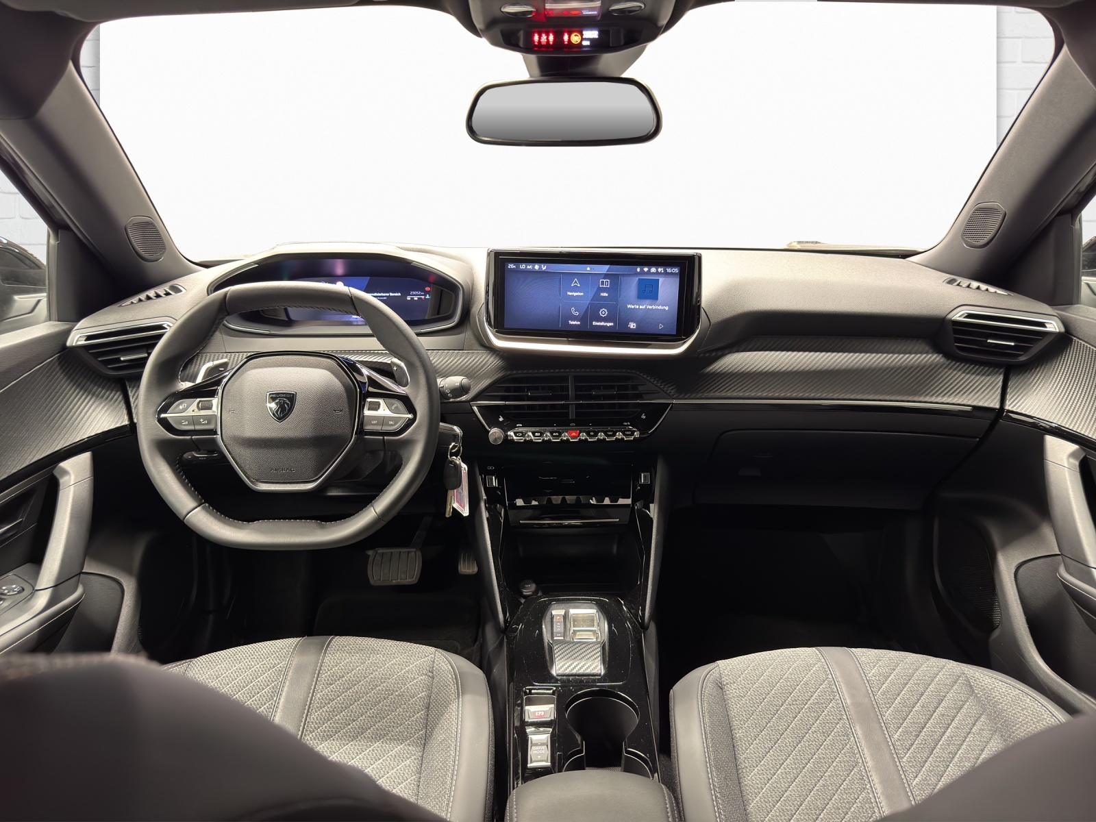 PEUGEOT 2008 1.2 PureTech 130 Allure-image-7