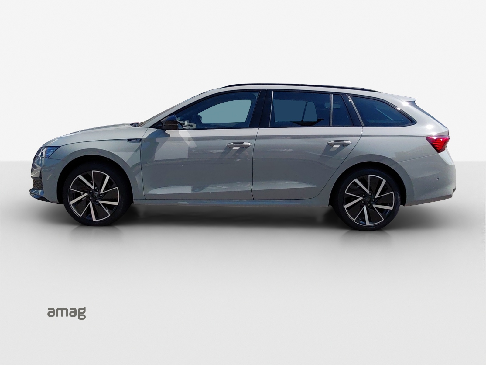 SKODA Octavia Combi 1.5 TSI mHEV DSG Sport Line-showroom-element-1