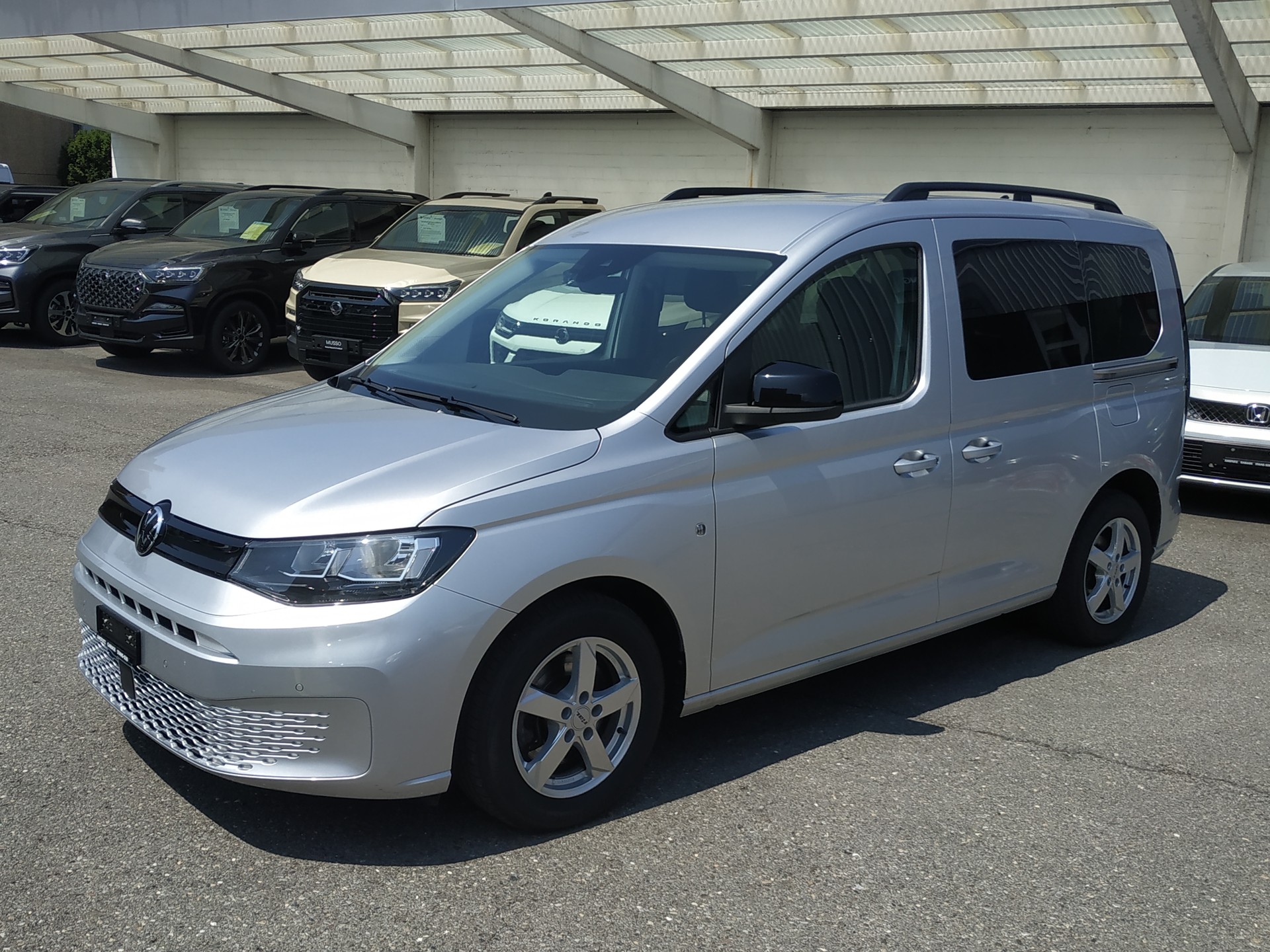 VW Caddy 2.0 TDI Liberty DSG Automat-showroom-element-2