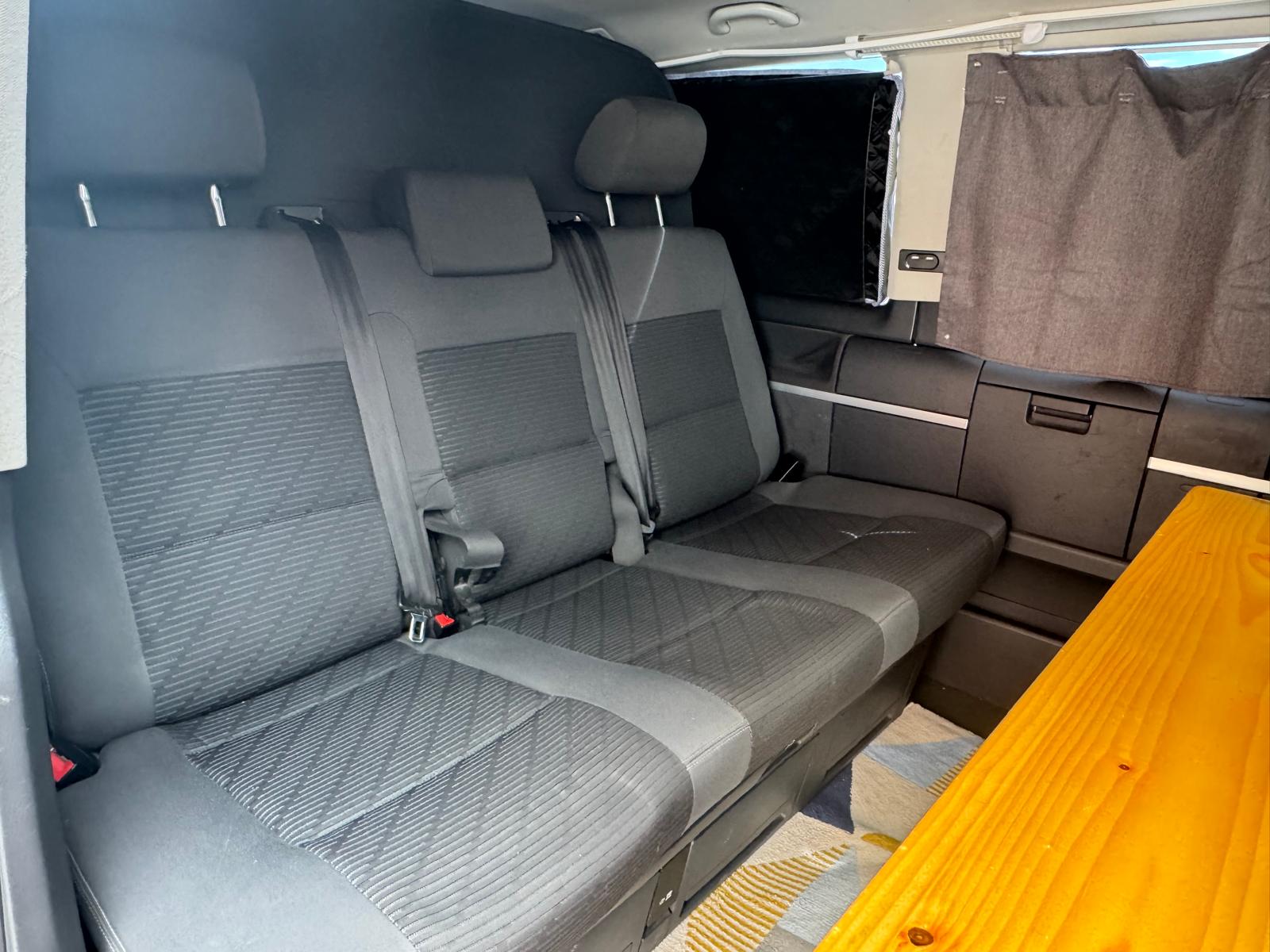 VW T5 Multivan 2.0 TDI Couchage (Véhicule aménagé) Attelage - Panneau Solaire - Webasto-image-20