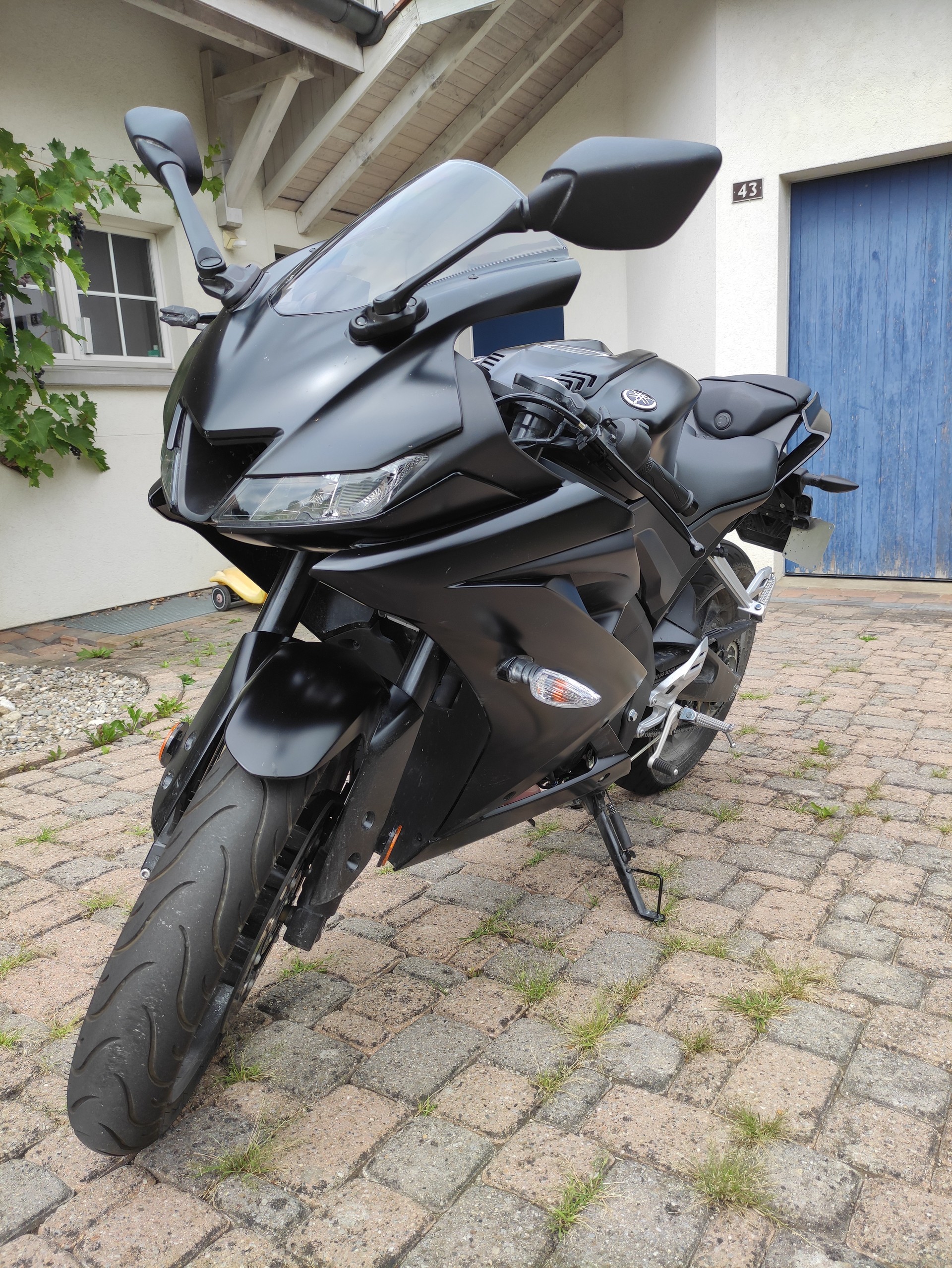 YAMAHA R 125-image-2