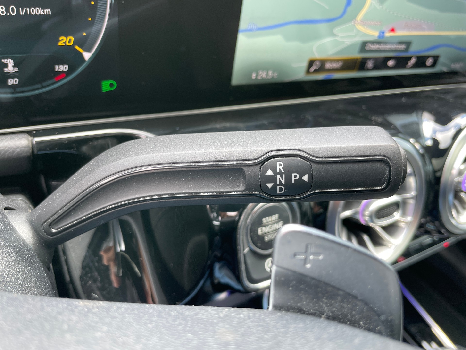 MERCEDES-BENZ B 250 4Matic AMG Line-image-25