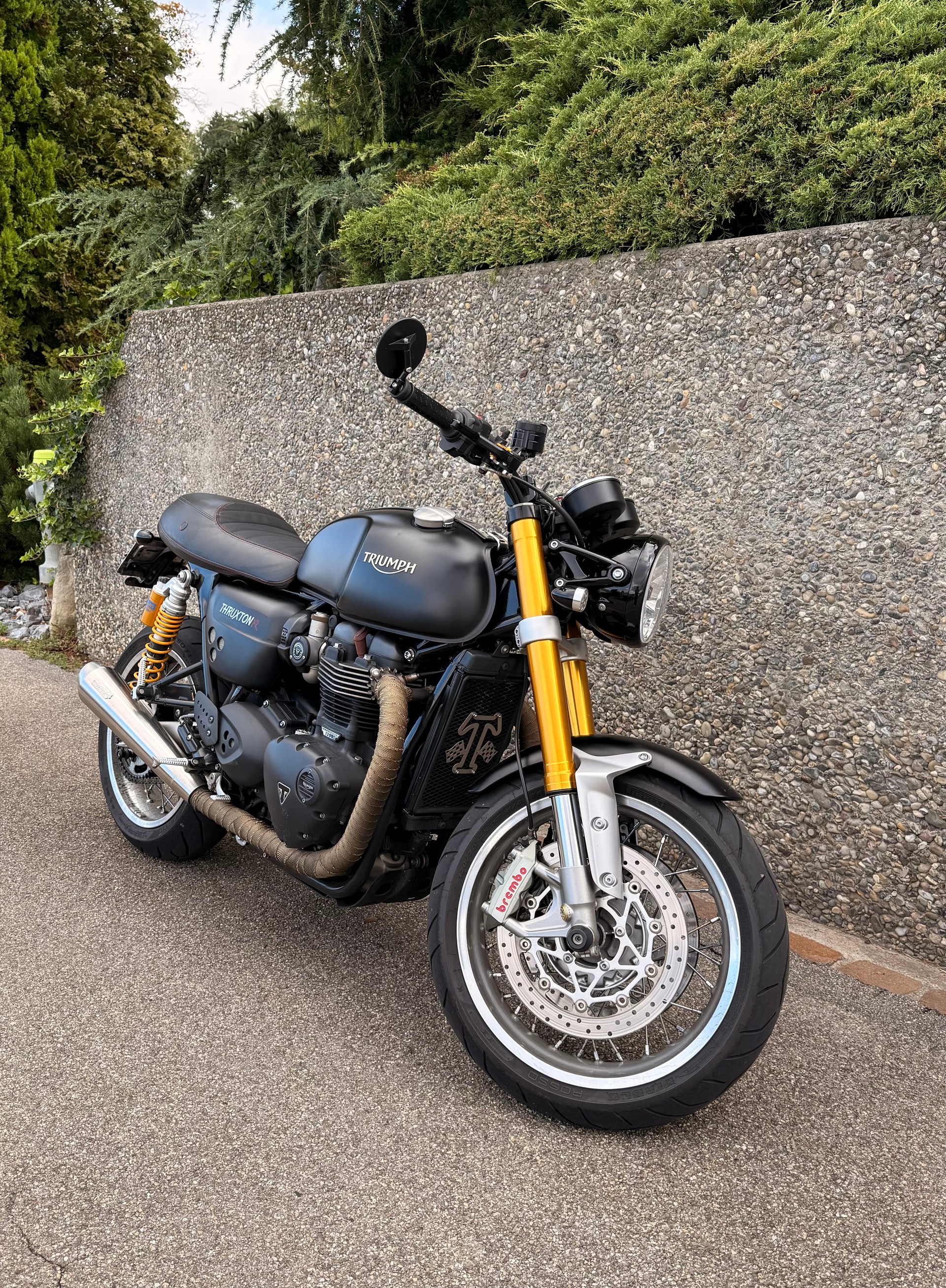 TRIUMPH Thruxton R 1200 i ABS-image-1