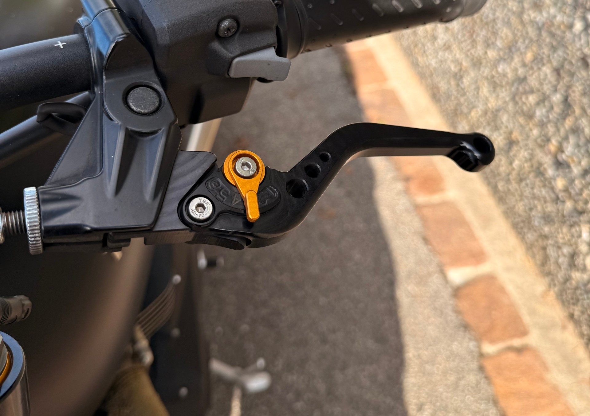 TRIUMPH Thruxton R 1200 i ABS-image-7