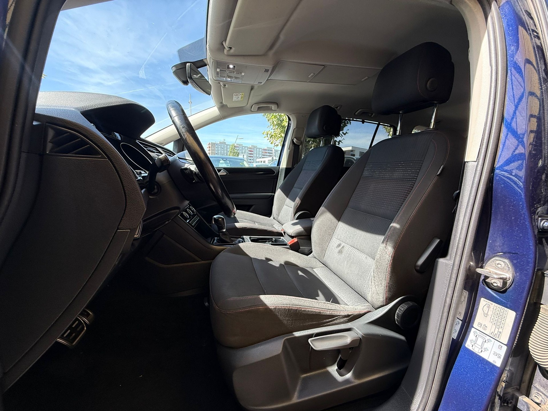 VW Touran 1.4 TSI BlueMotion High Line DSG-image-8