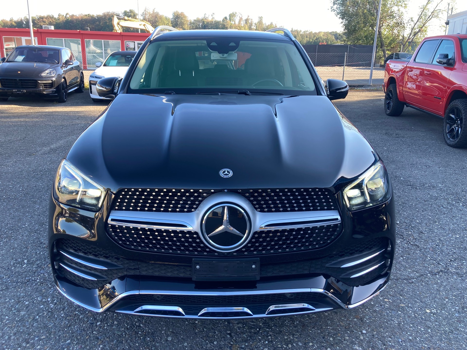 MERCEDES-BENZ GLE 300 d 4Matic AMG Line 9G-Tronic-showroom-element-1