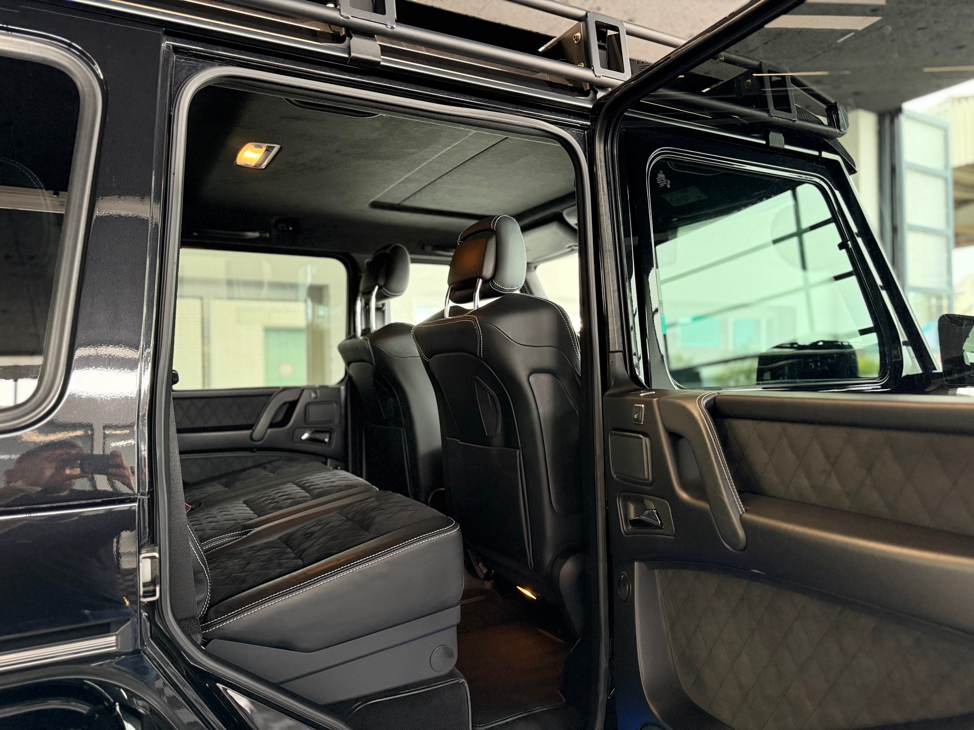 MERCEDES-BENZ G 500 4x42 4x42 7G-Tronic * BRABUS 500 PS * 4X4 *-image-11