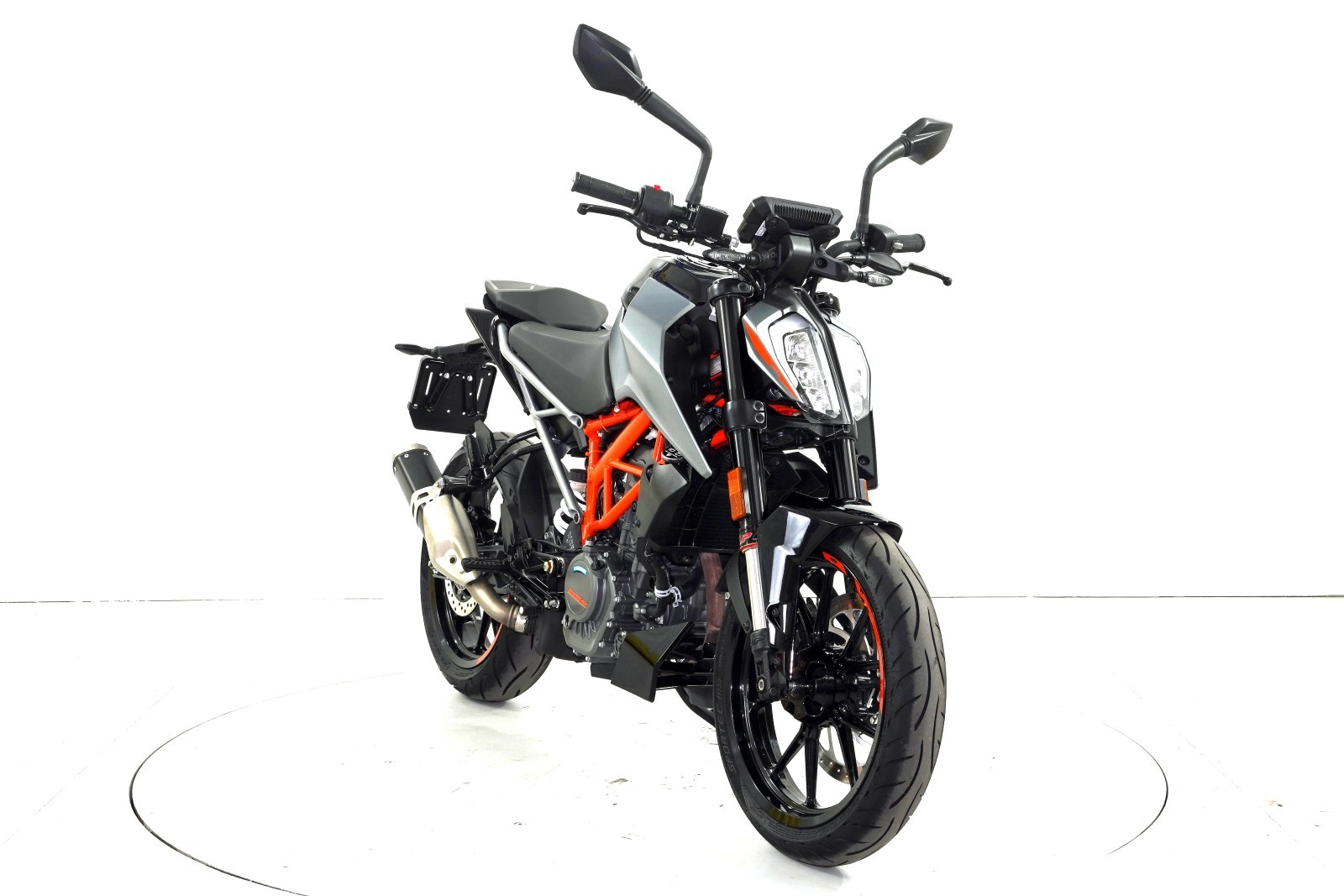 KTM 125 Duke ABS-image-1