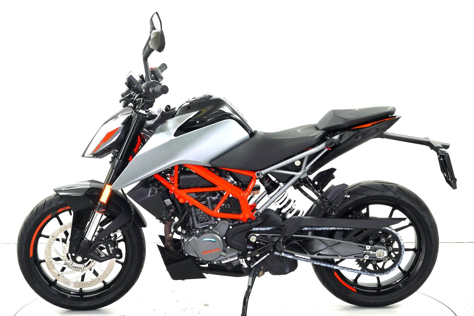 KTM 125 Duke ABS-image-4
