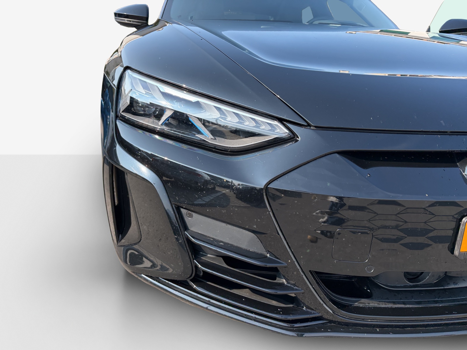 AUDI e-tron GT quattro-image-15