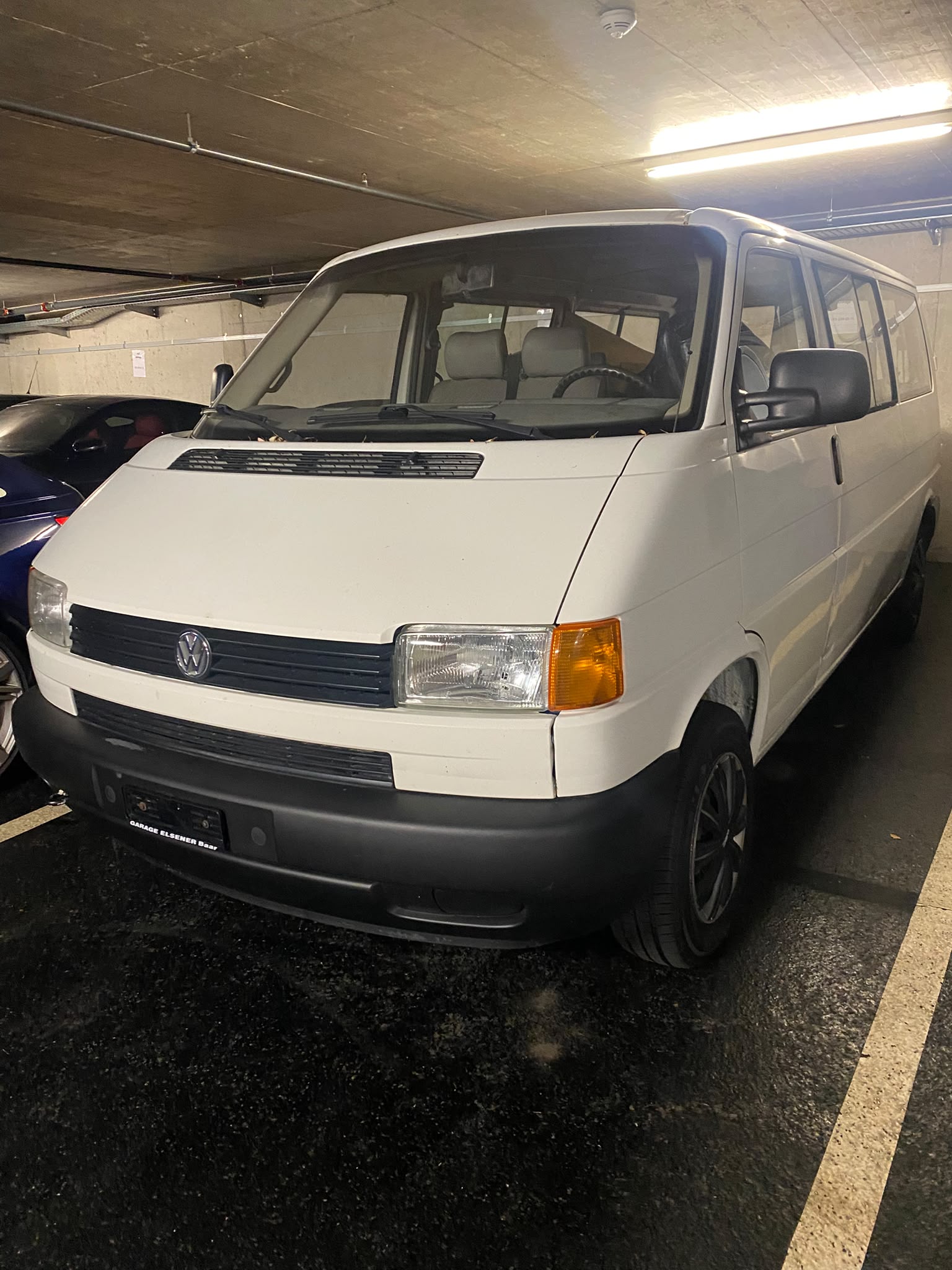 VW T4 Multivan 2.5TDI ABS-showroom-element-2