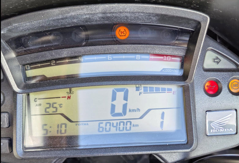 HONDA VFR 1200 X-image-3