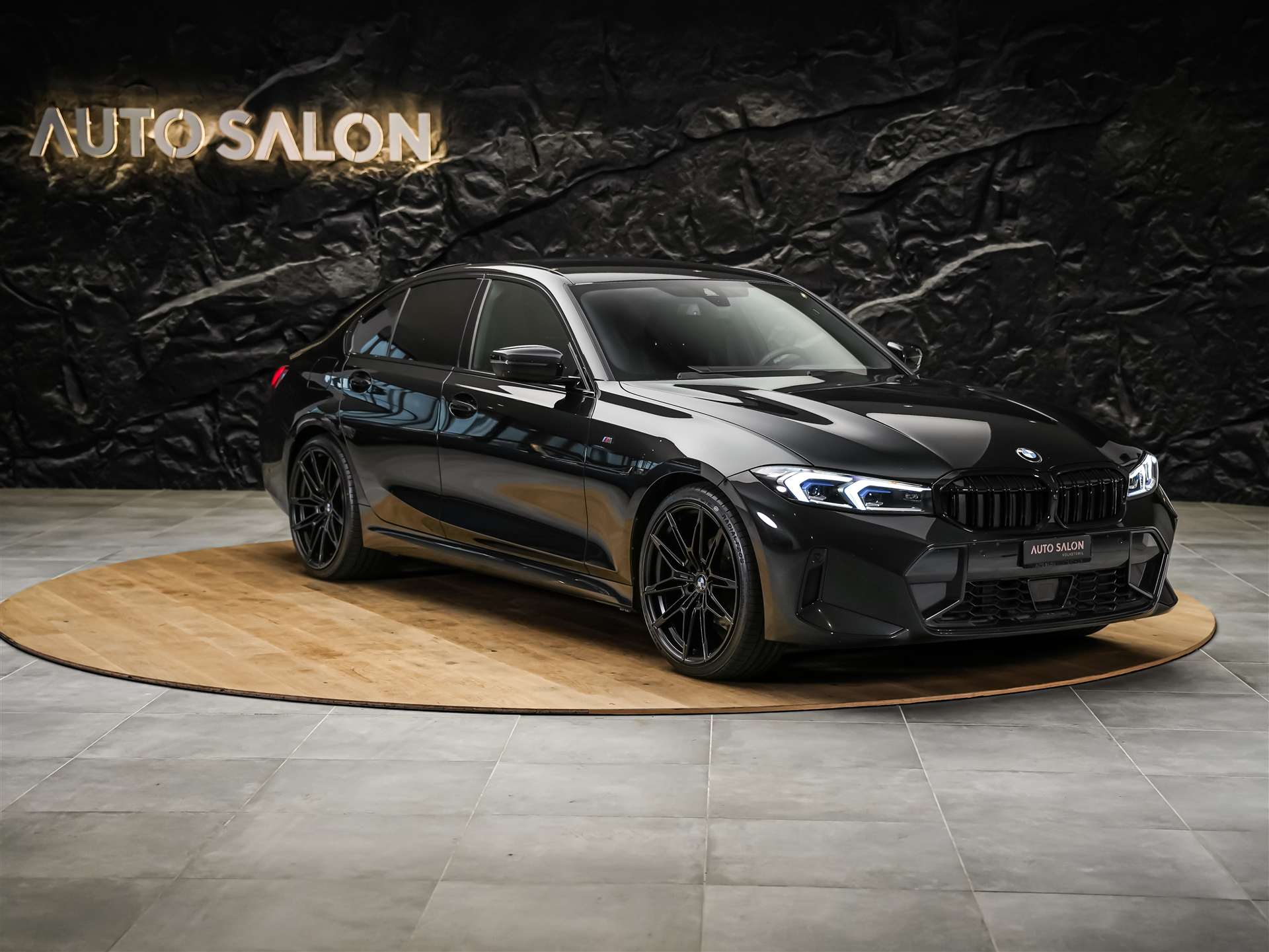 BMW 320d xDrive Steptronic M Sport Pro *ALL BLACK*Facelift*Werksgarantie*20" Felgen*Head-Up*-image-5