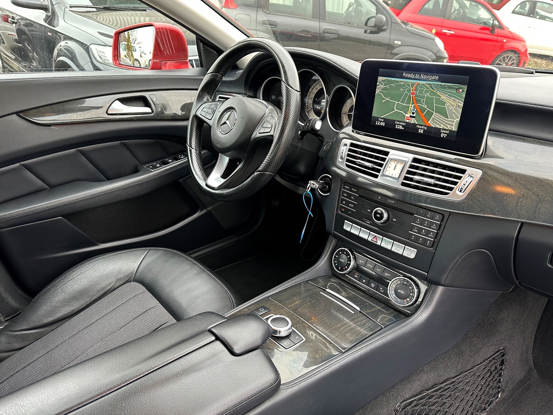 MERCEDES-BENZ CLS 250 BlueTEC 9G-Tronic-image-8
