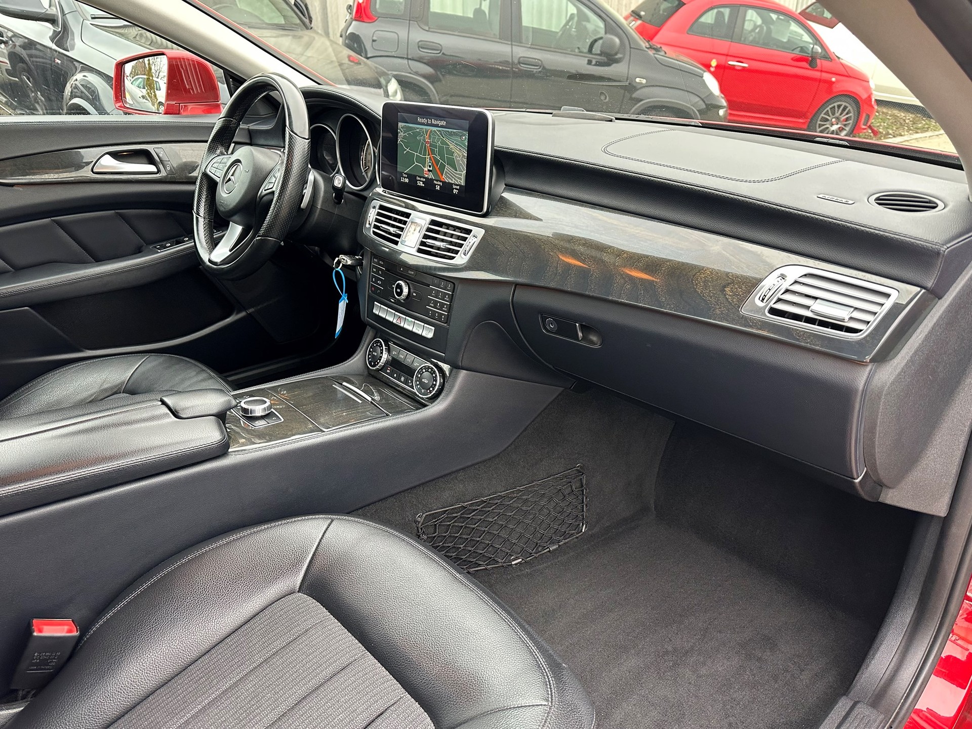 MERCEDES-BENZ CLS 250 BlueTEC 9G-Tronic-image-7