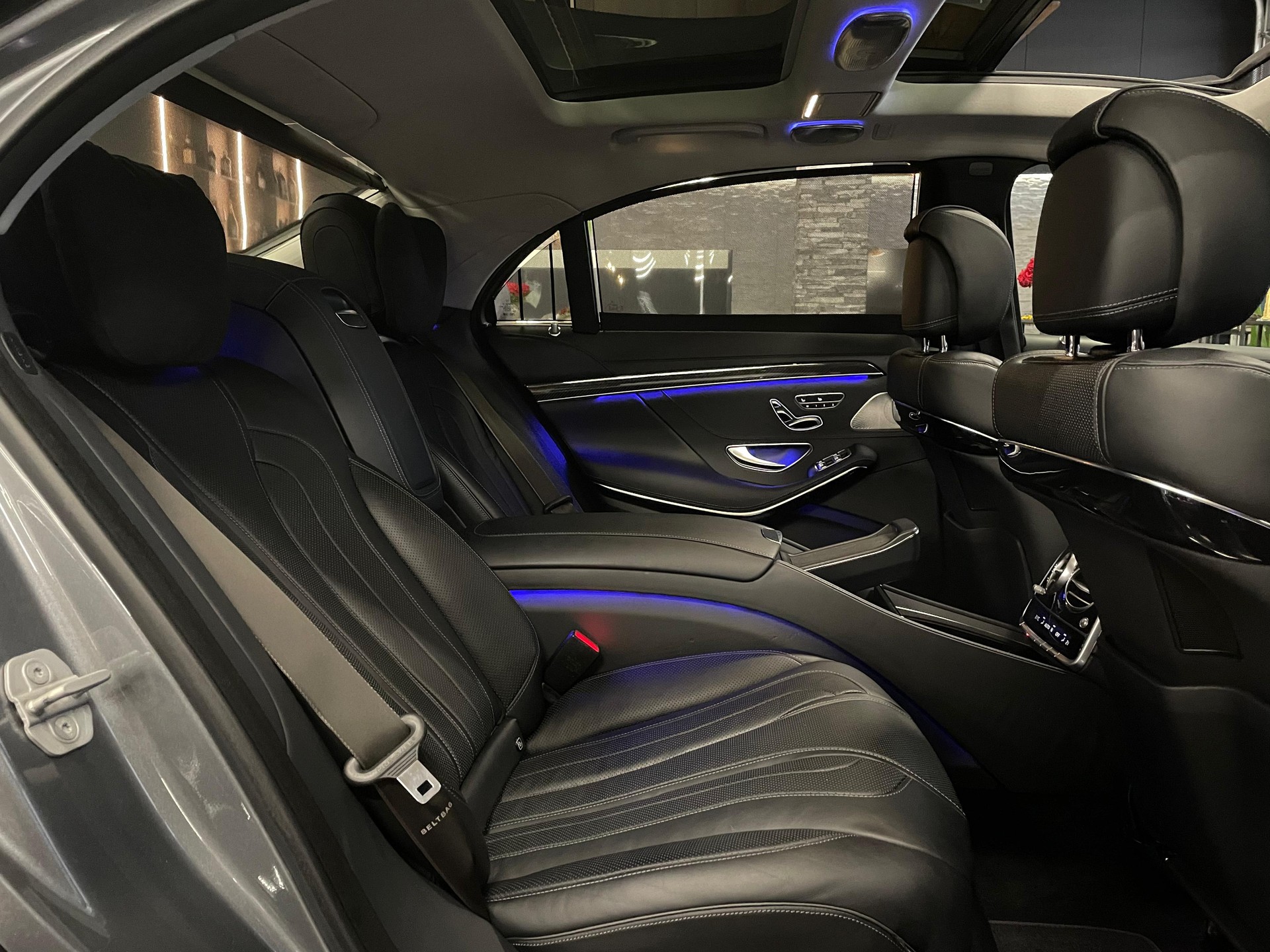 MERCEDES-BENZ S 560 L 4Matic 9G-Tronic-image-14
