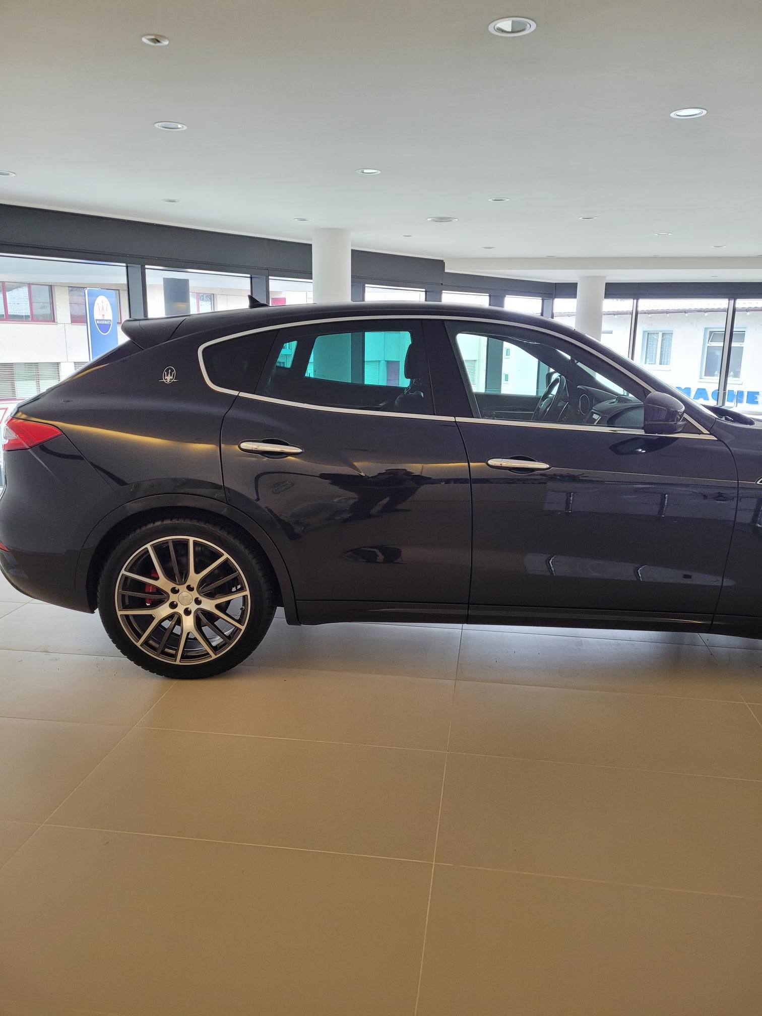 MASERATI Levante D 3.0 V6 Automatica-showroom-element-2