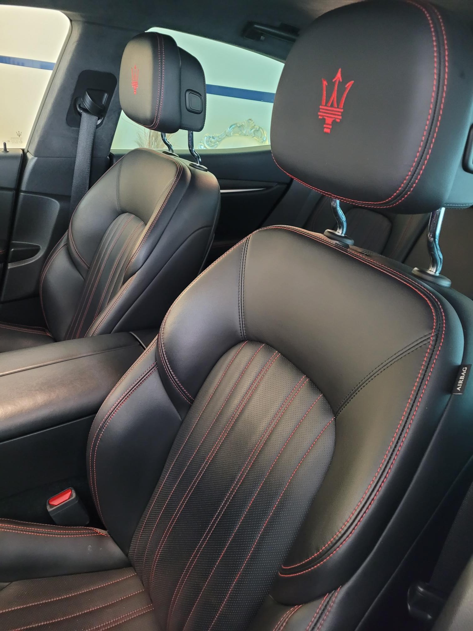 MASERATI Levante D 3.0 V6 Automatica-image-4