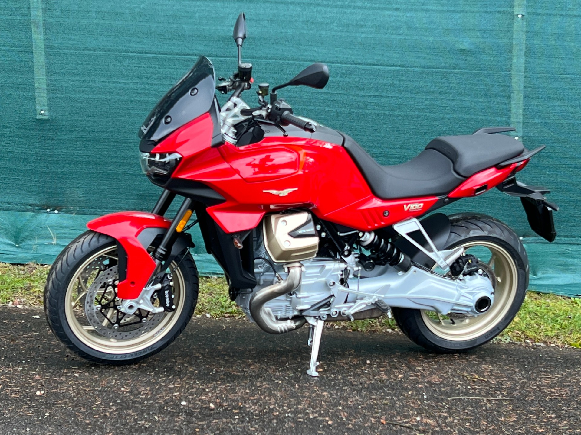 MOTO GUZZI V100 Mandello-image-3