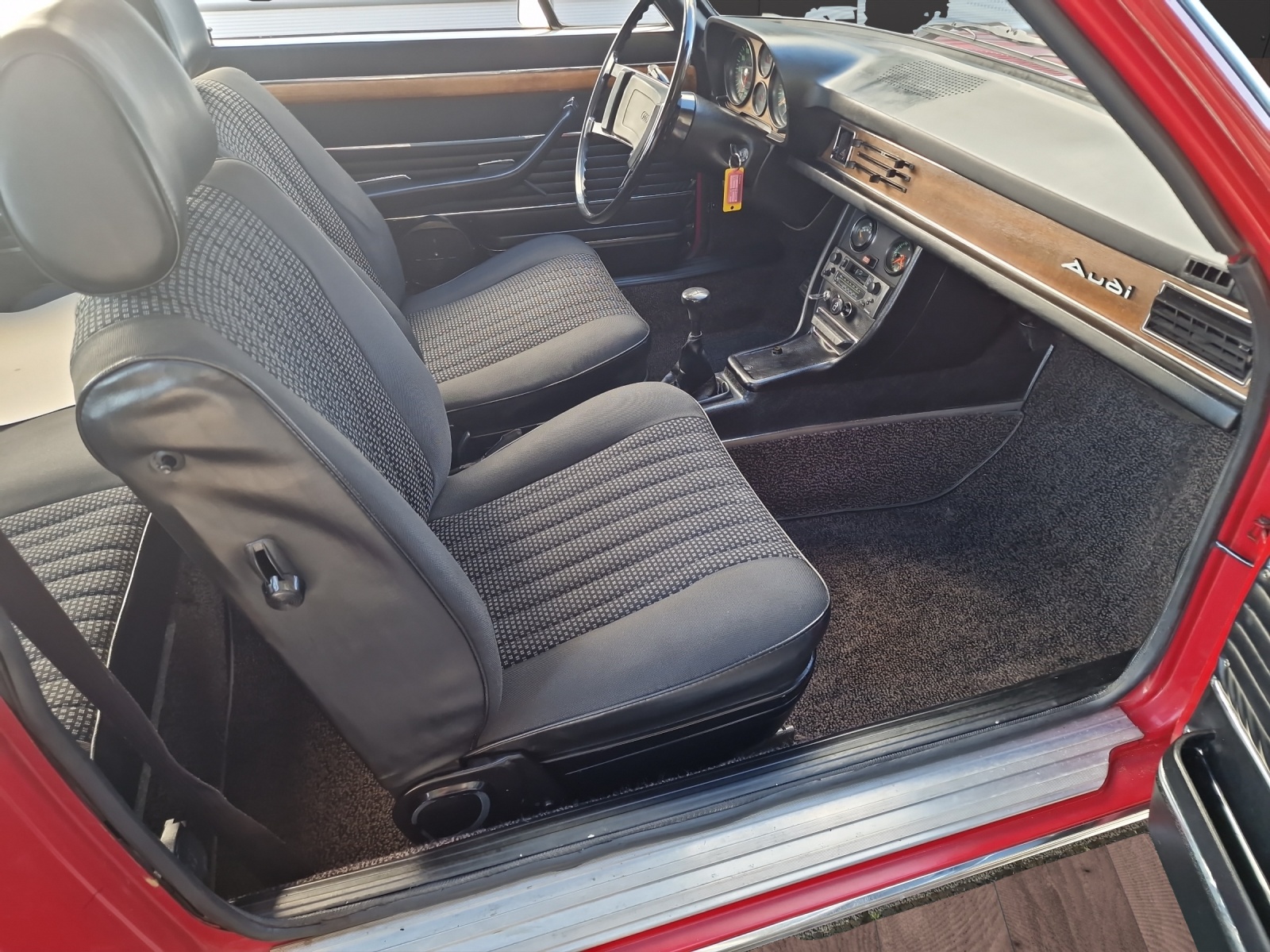 AUDI Coupé S-image-13