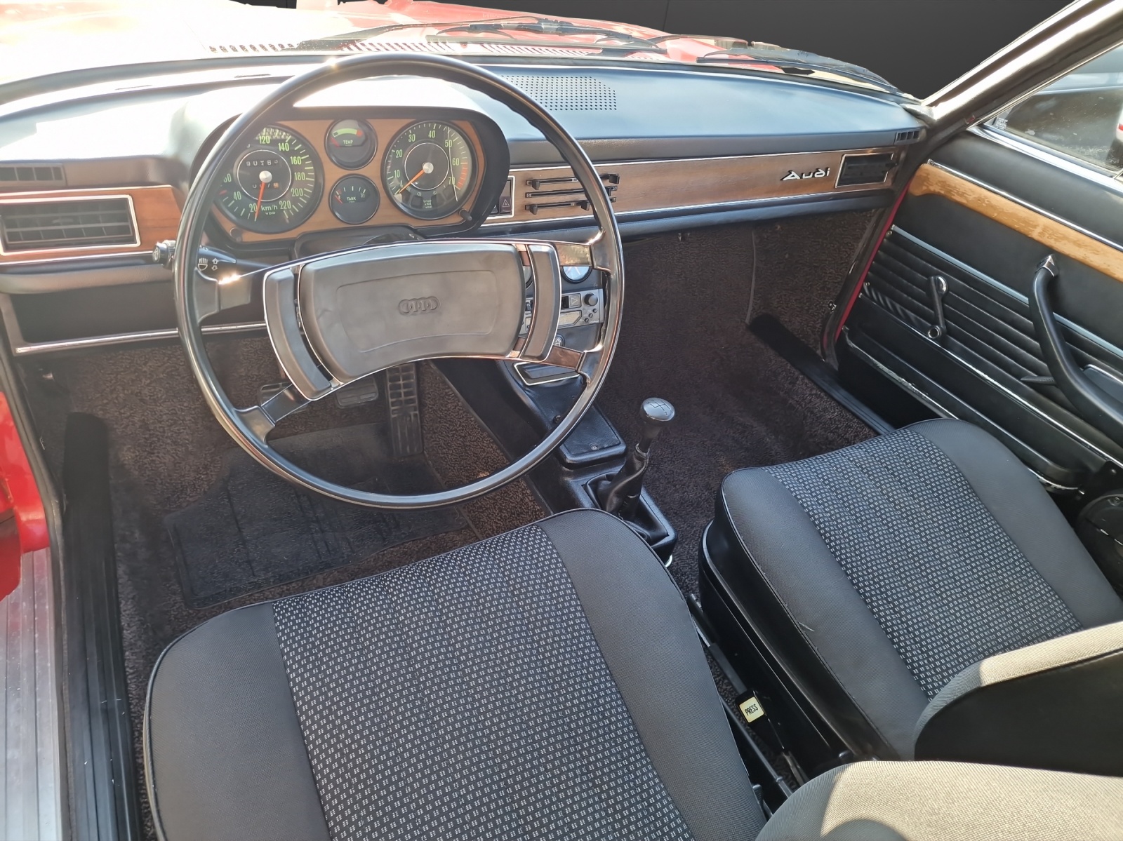 AUDI Coupé S-image-6