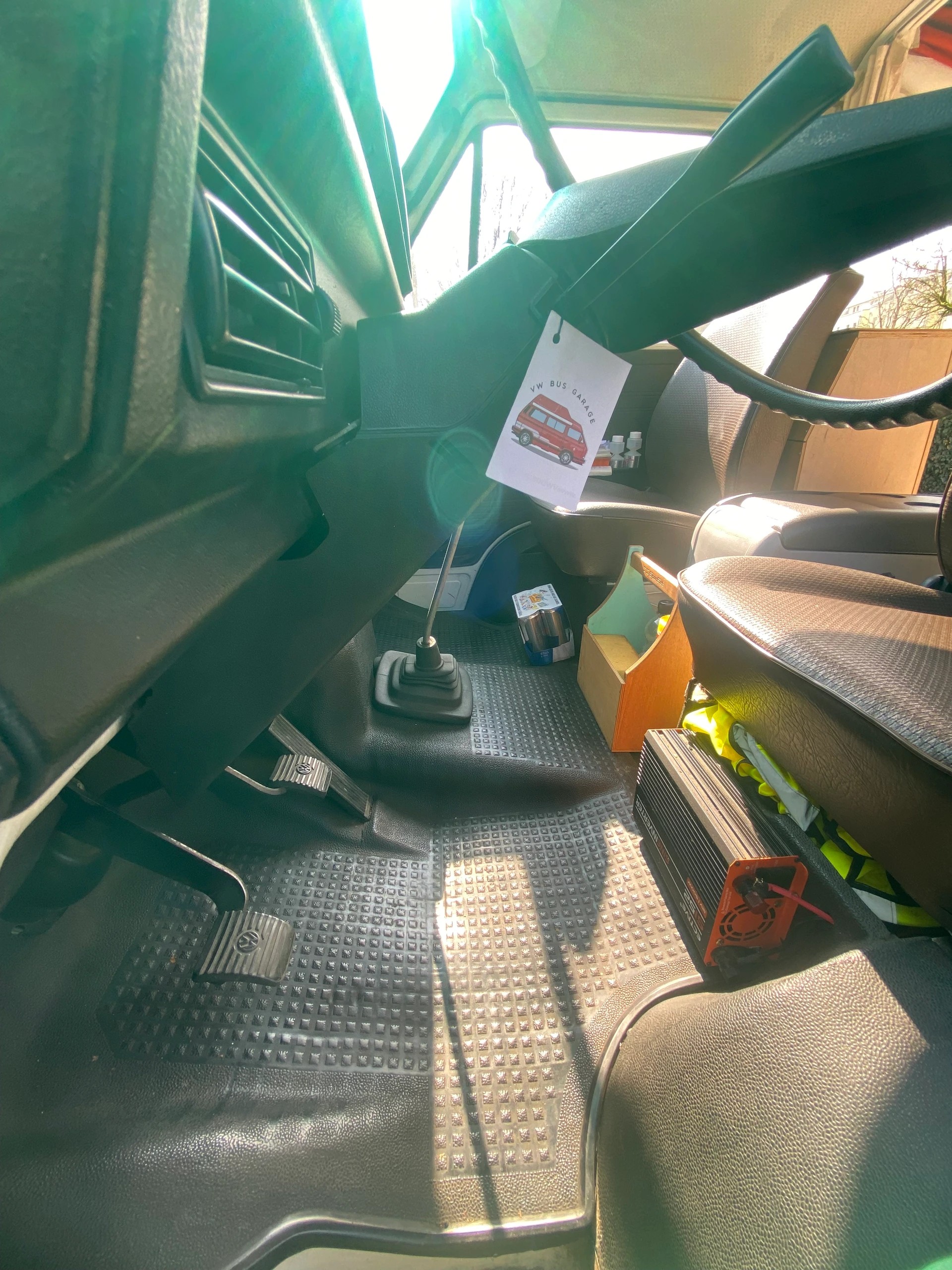 VW (Typ 2) Camper-image-14