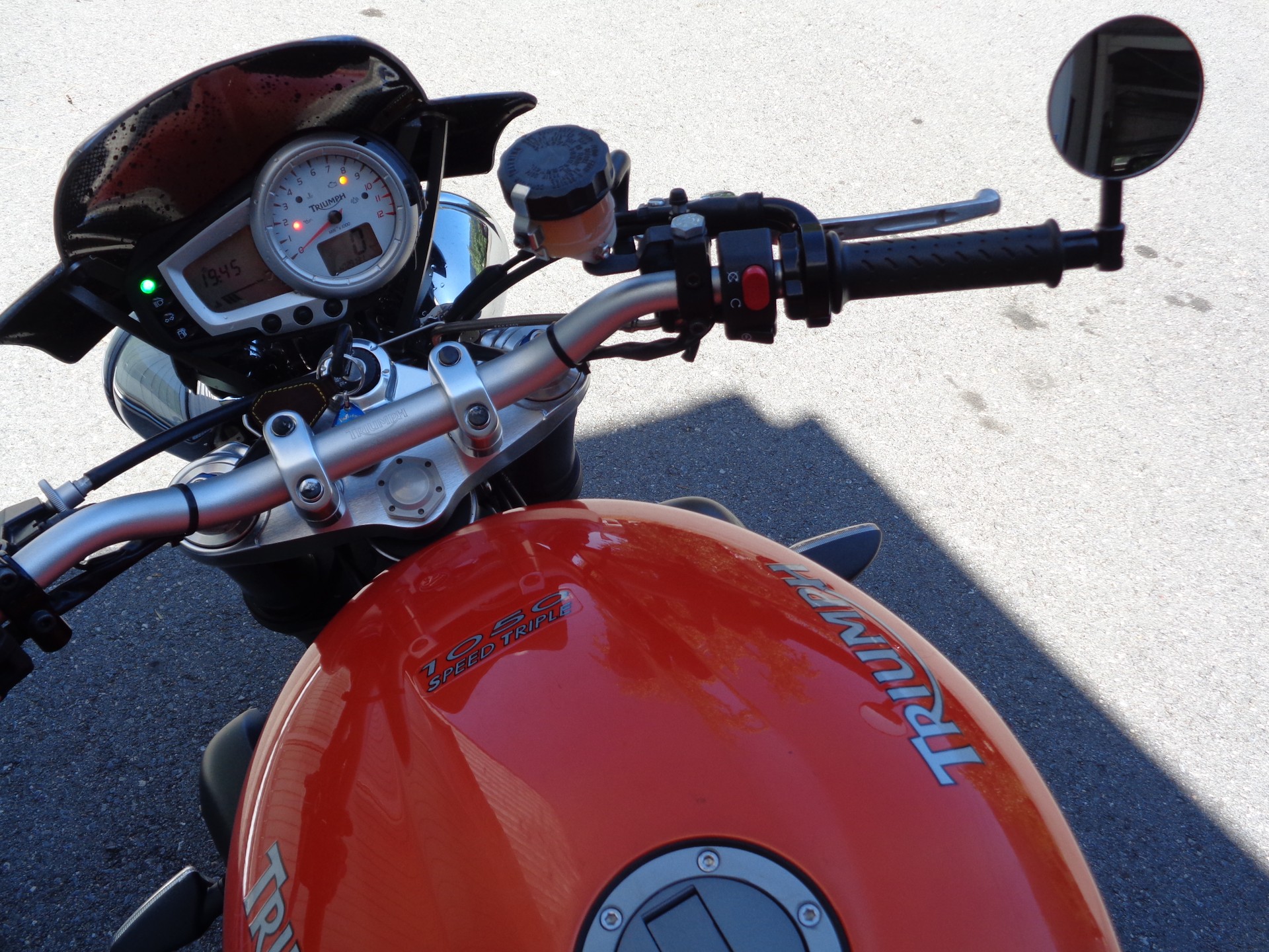 TRIUMPH Speed Triple 1050-image-7