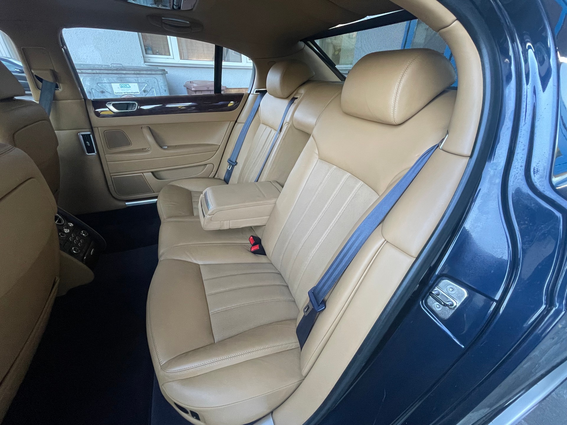BENTLEY Flying Spur 6.0-image-11
