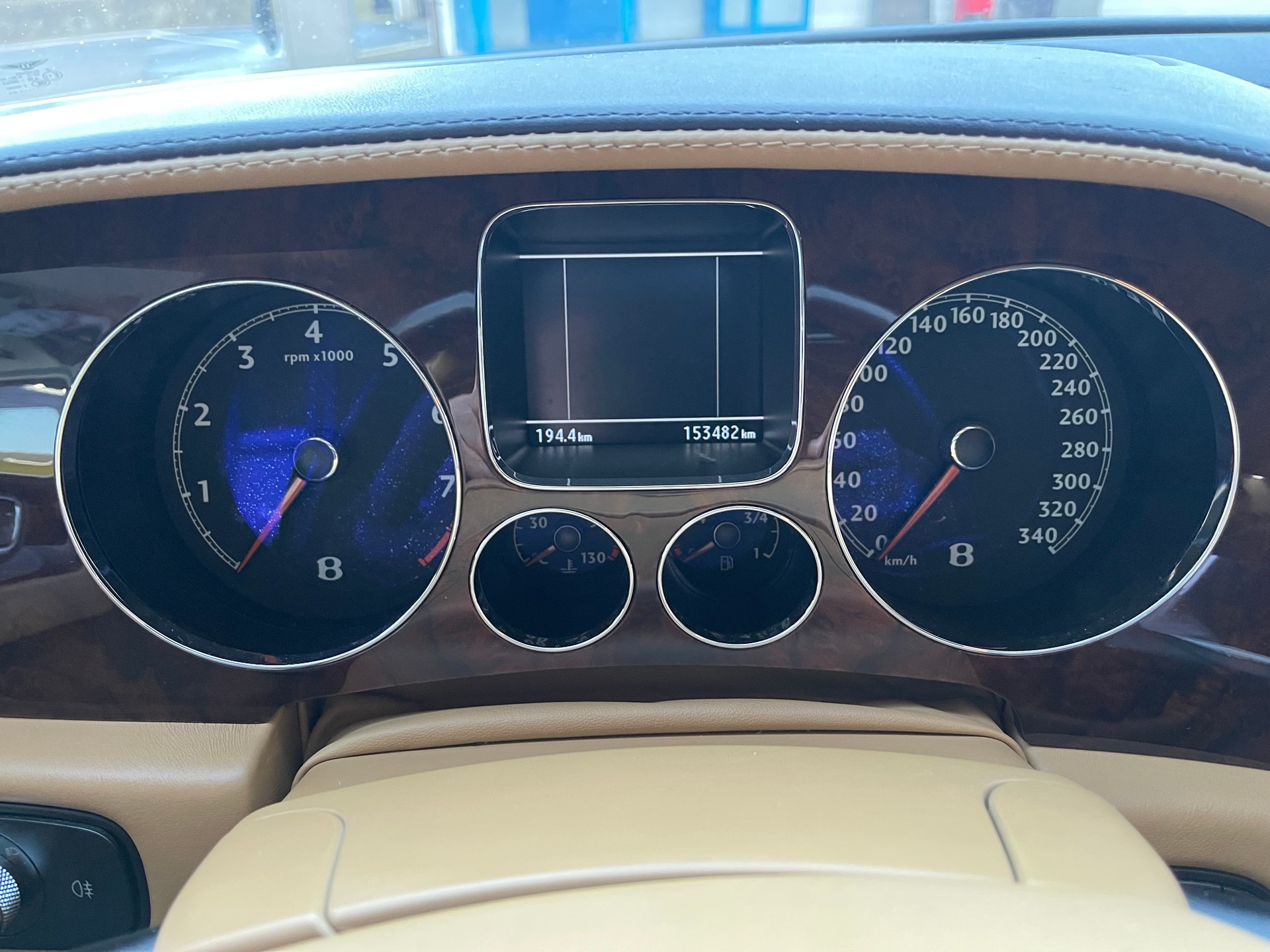 BENTLEY Flying Spur 6.0-image-14