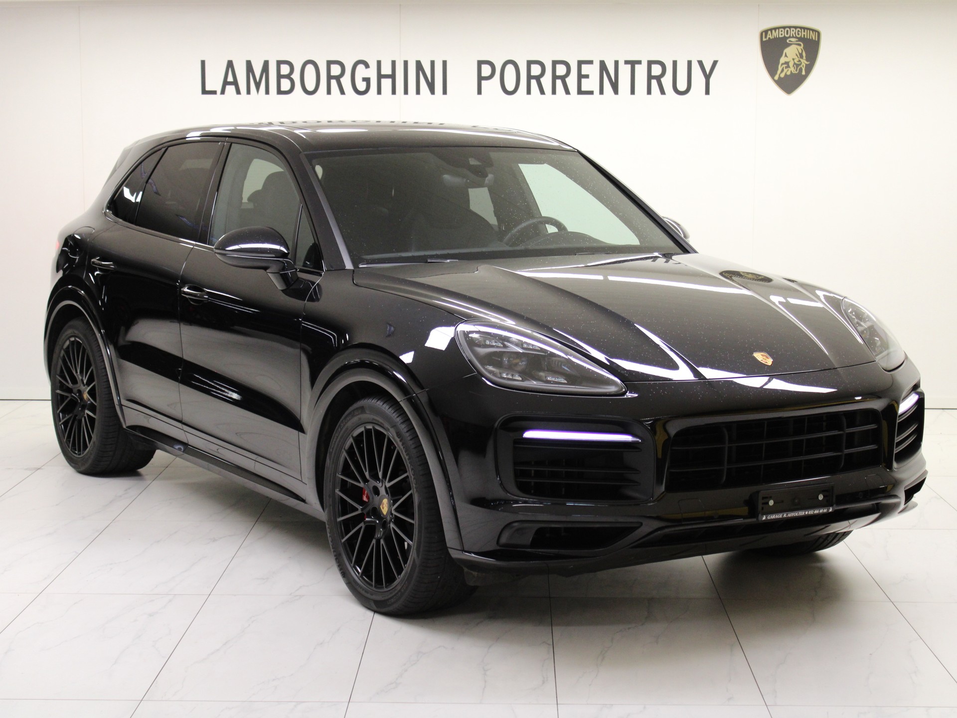 PORSCHE Cayenne GTS