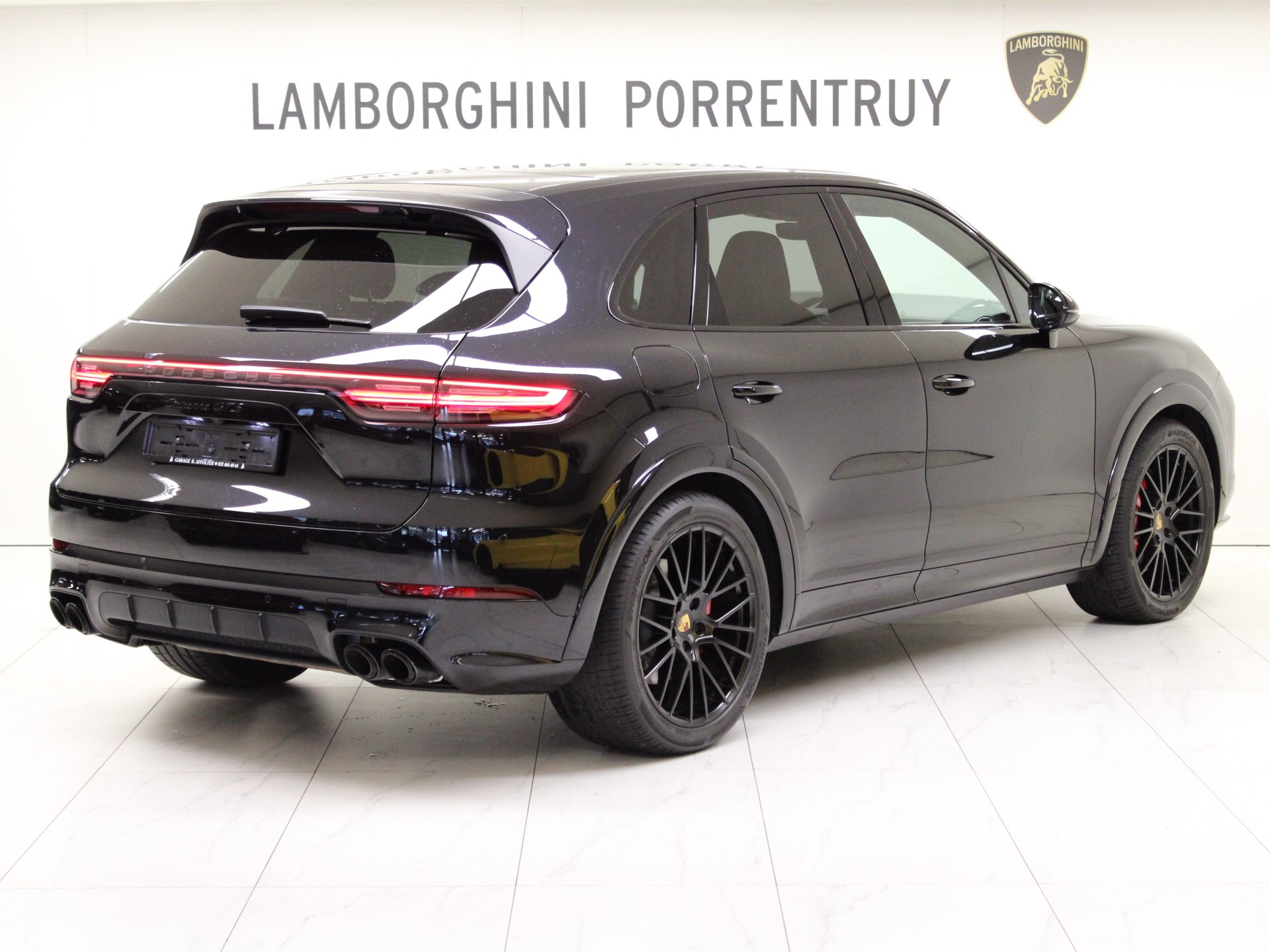 PORSCHE Cayenne GTS-image-2