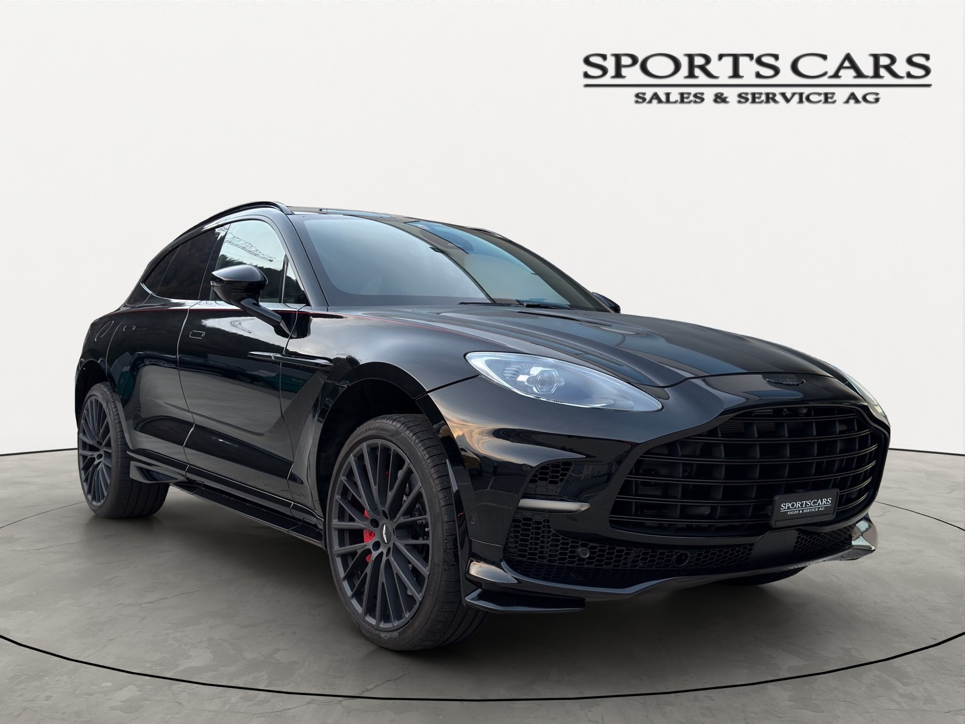 ASTON MARTIN DBX 707 4.0 V8 NEW MODEL