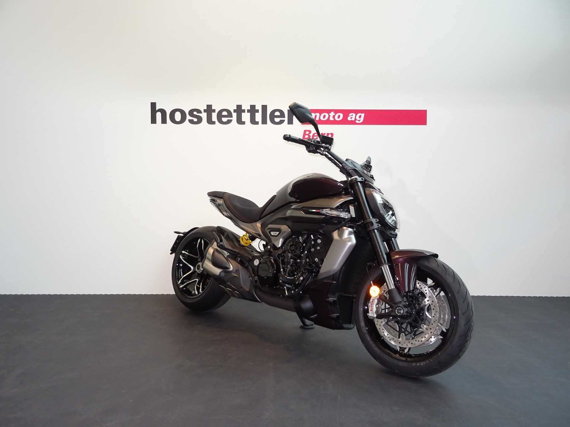 DUCATI X Diavel V4-image-0