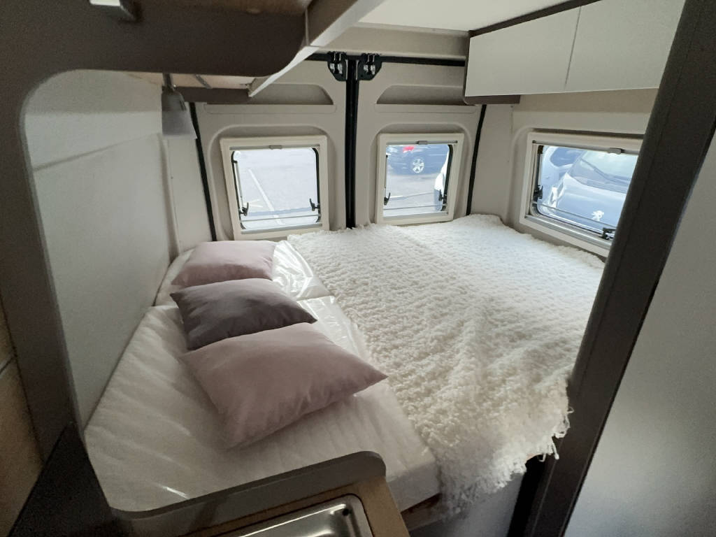 LMC Innovan 600 mit Aufstelldach-image-8