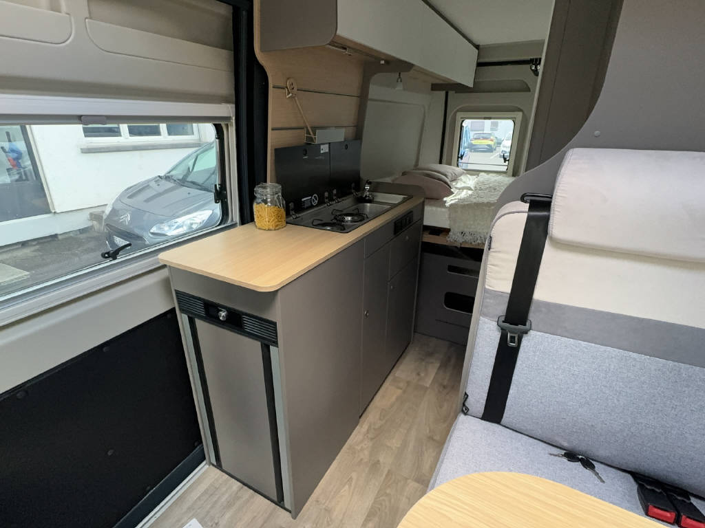 LMC Innovan 600 mit Aufstelldach-image-10